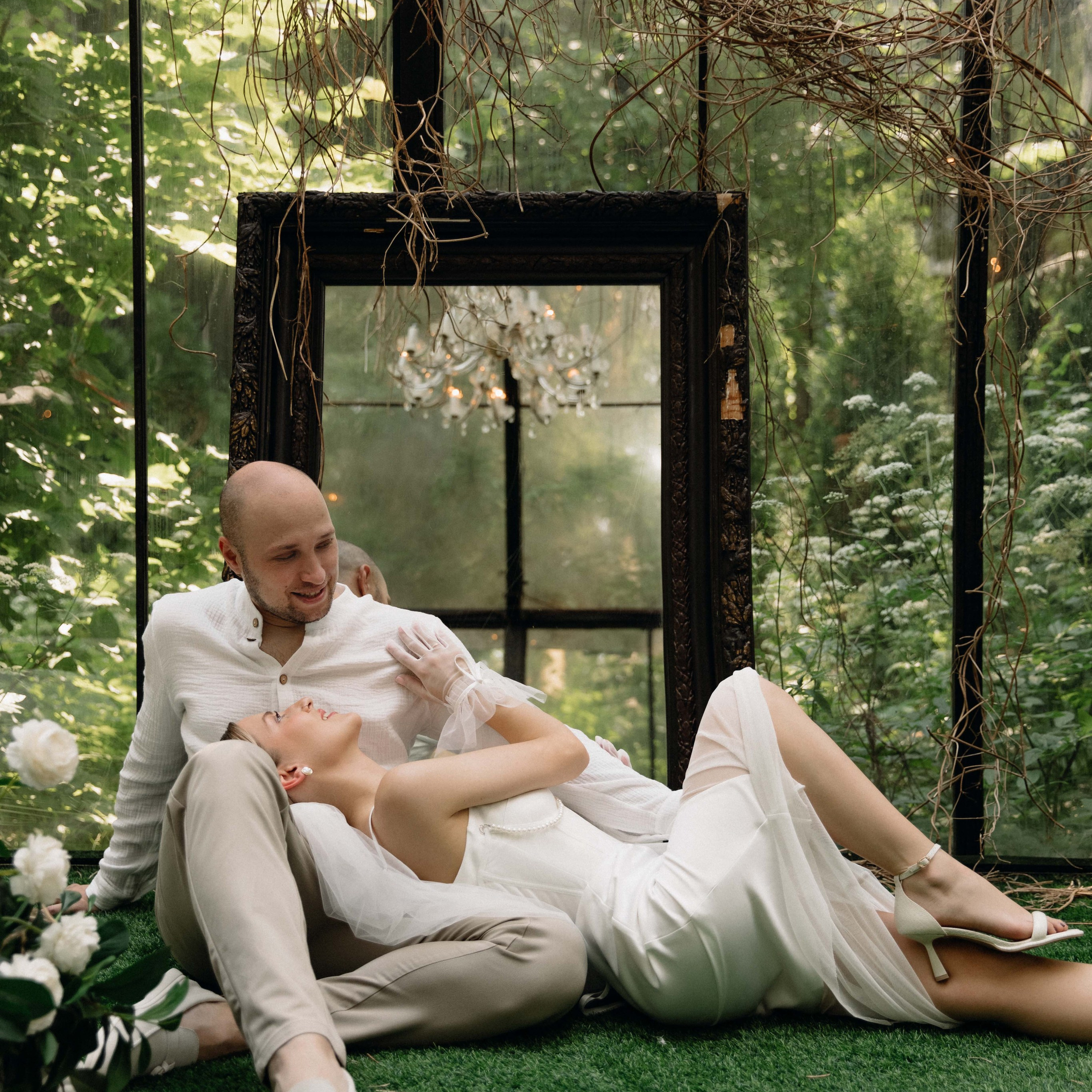 Лавстори в оранжерее