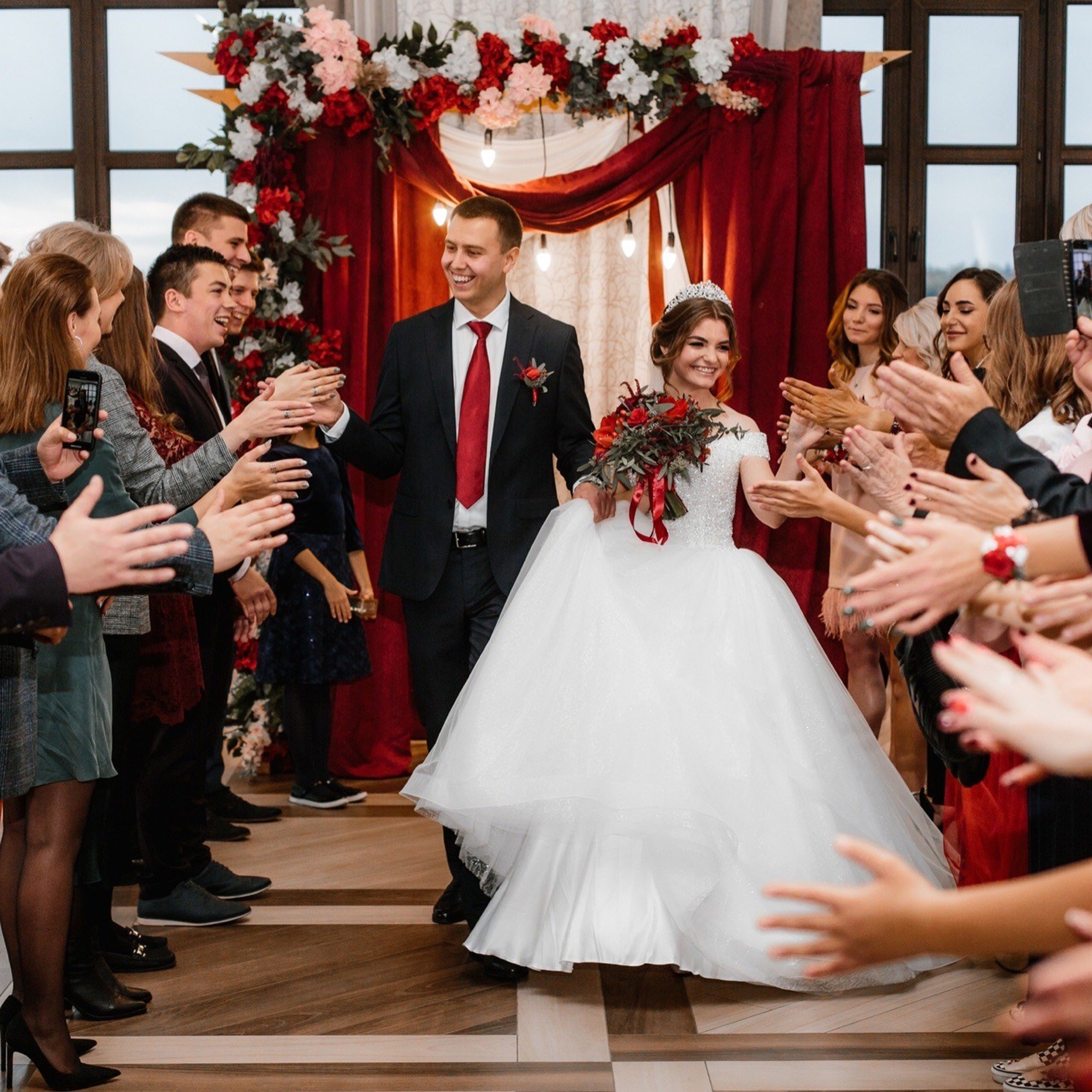 Бюджетная свадьба на 30 человек в Москве 2026: как сэкономить и не пожалеть | Блог свадебного фотографа. Свадебный фотограф Александр Абрамов в Москве и Зеленограде