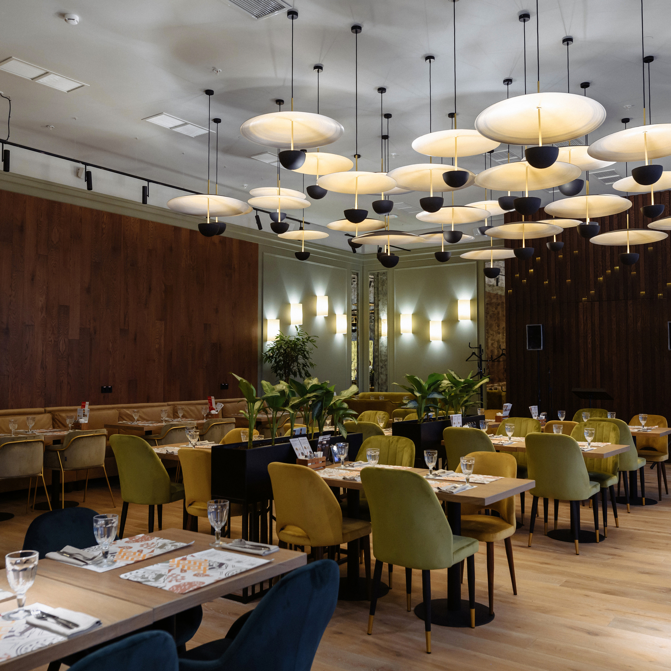 Интерьер ресторан ДжонДжоли