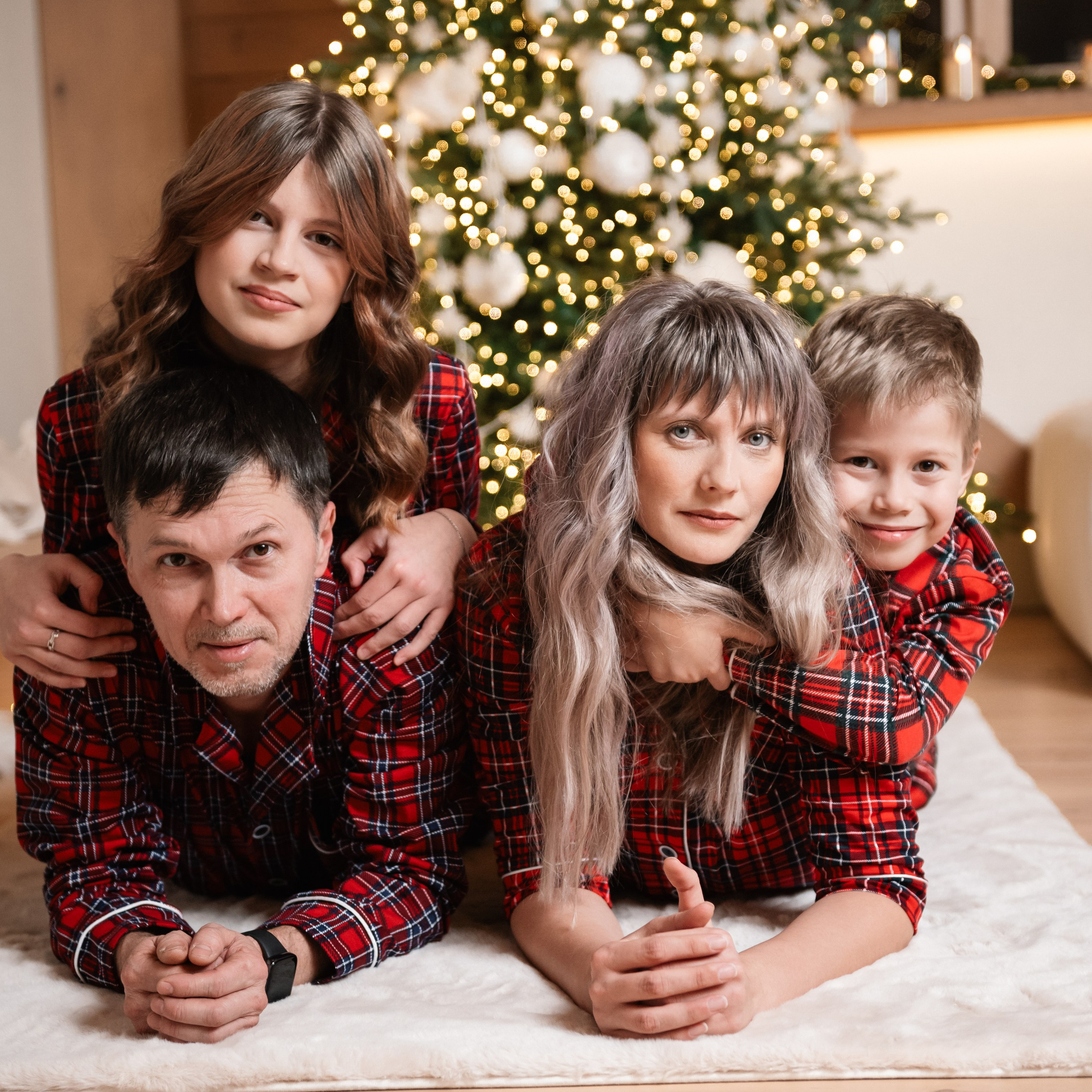 Новогодняя семейная фотосессия в Новосибирске | Фото от Яны Ивановой. Семейный и свадебный фотограф в Новосибирске Иванова Яна