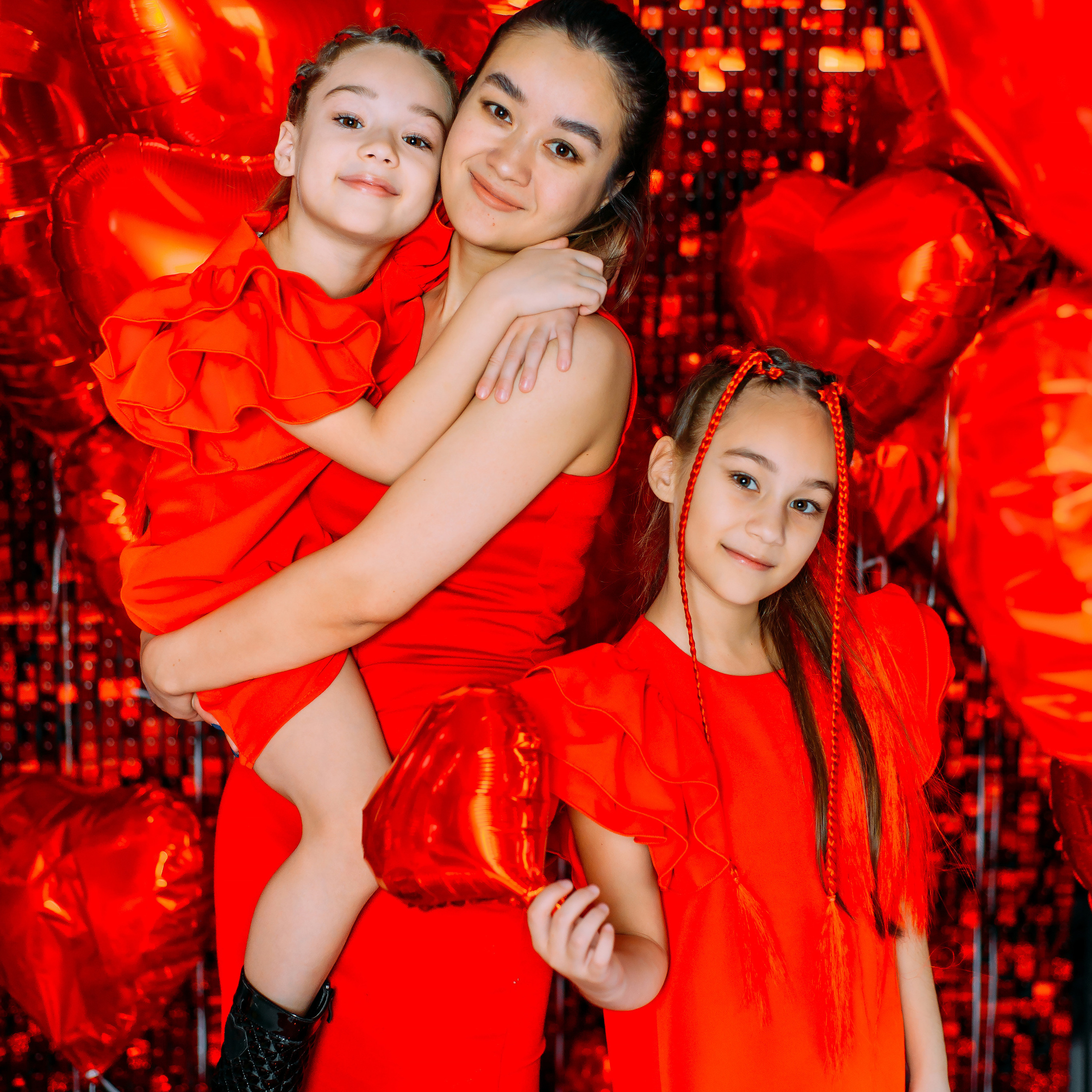 Елена, Саша и Аня