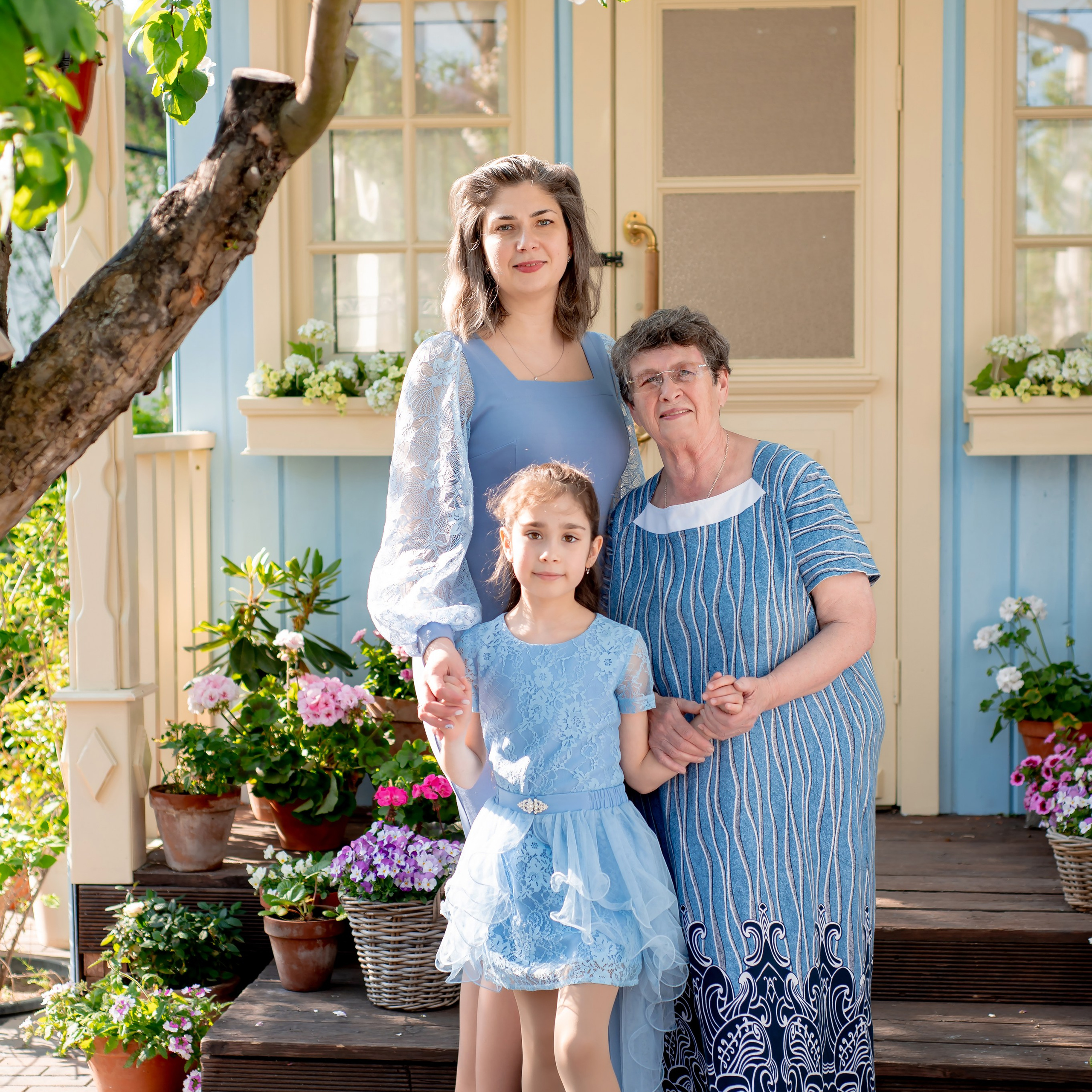 Юля, Лиза, Мария Александровна
