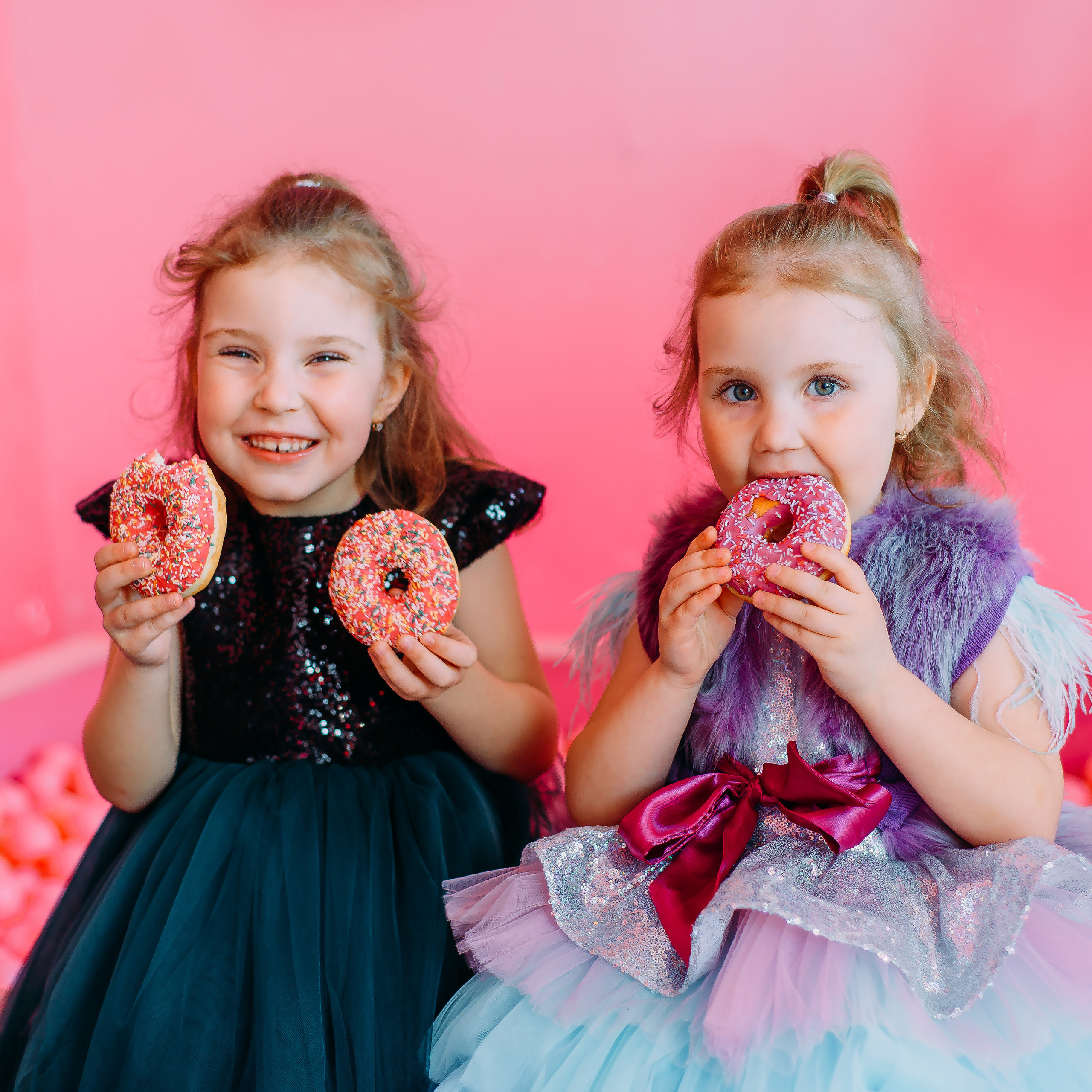 Настя и Есения