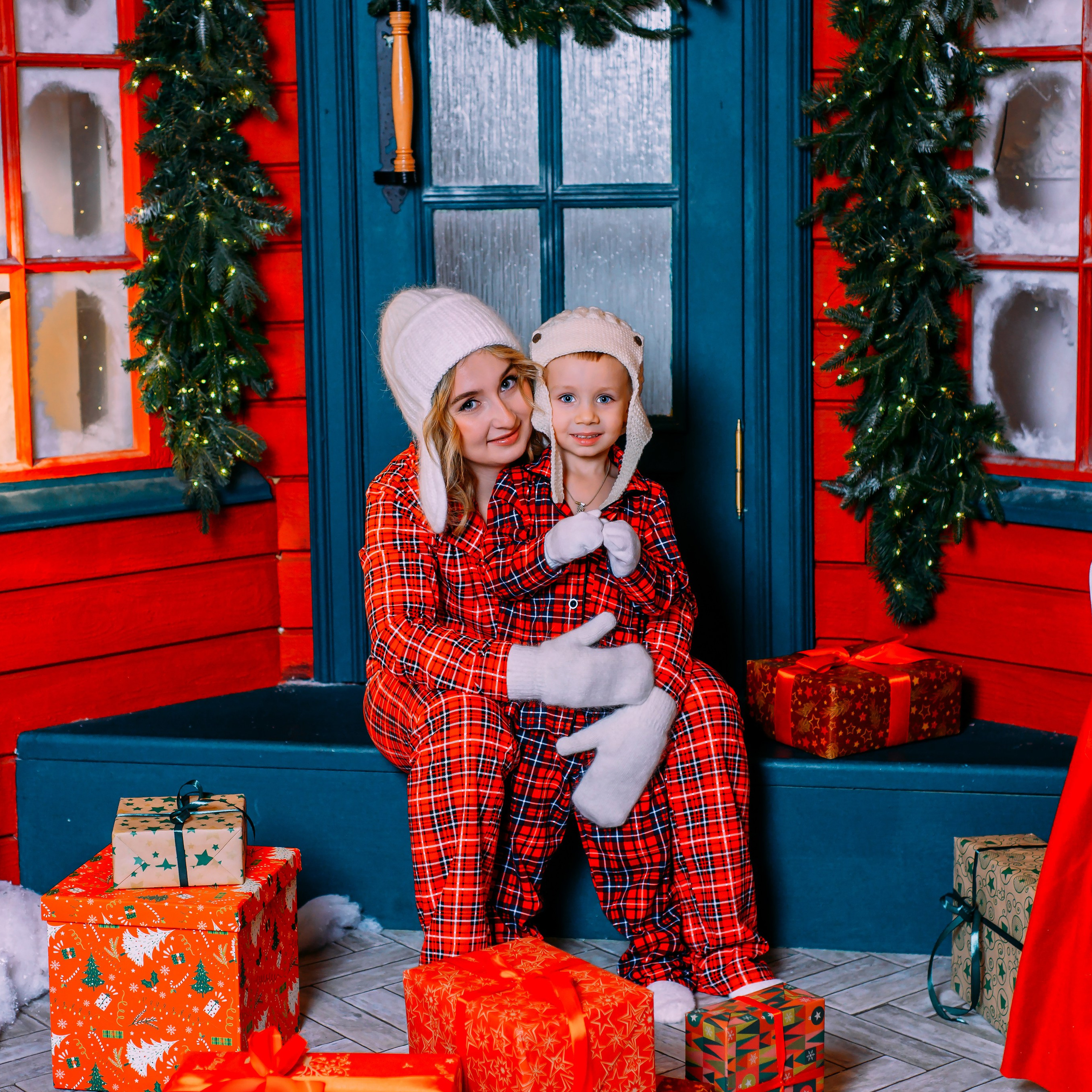 Полина и Миша 2024