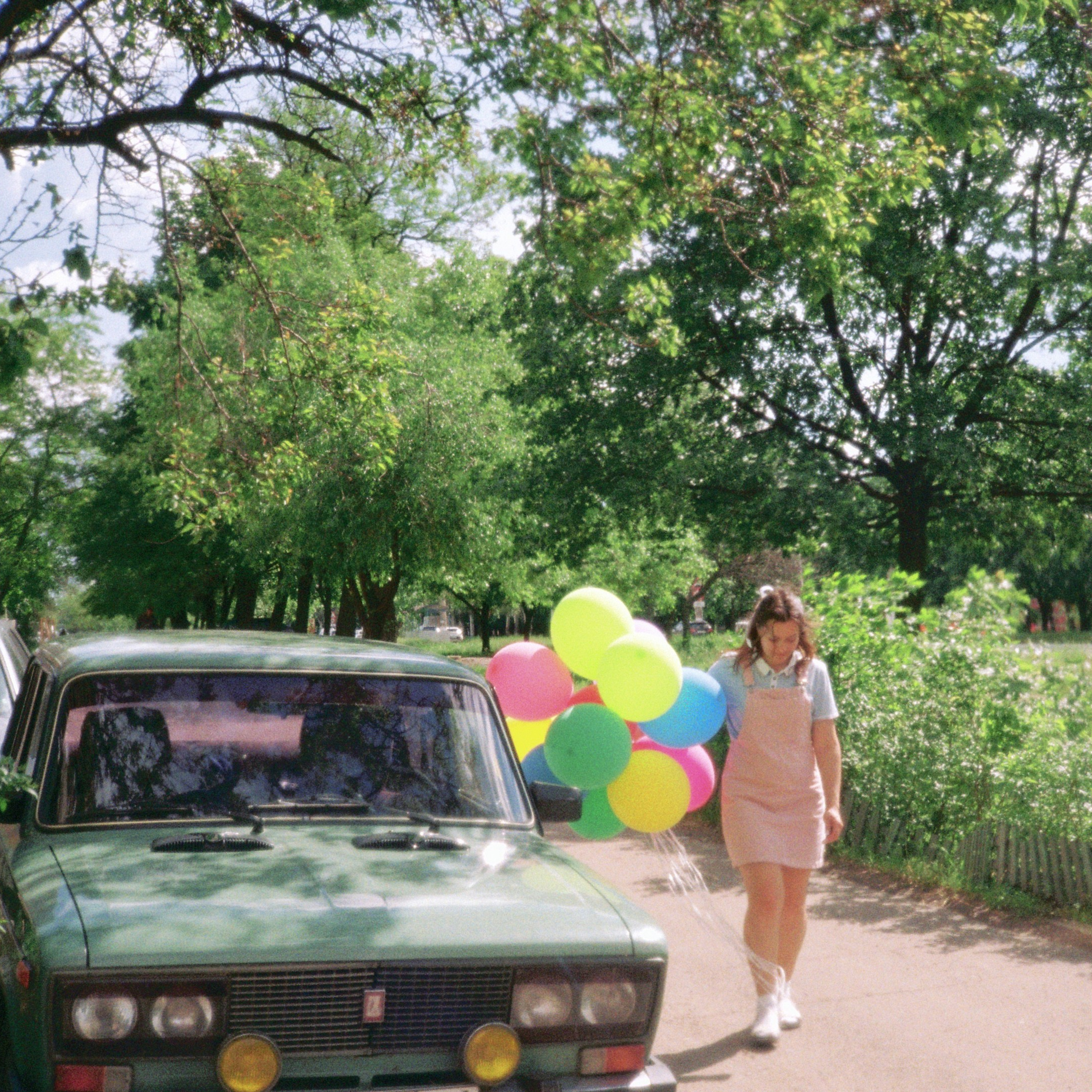 Лети, лети лепесток