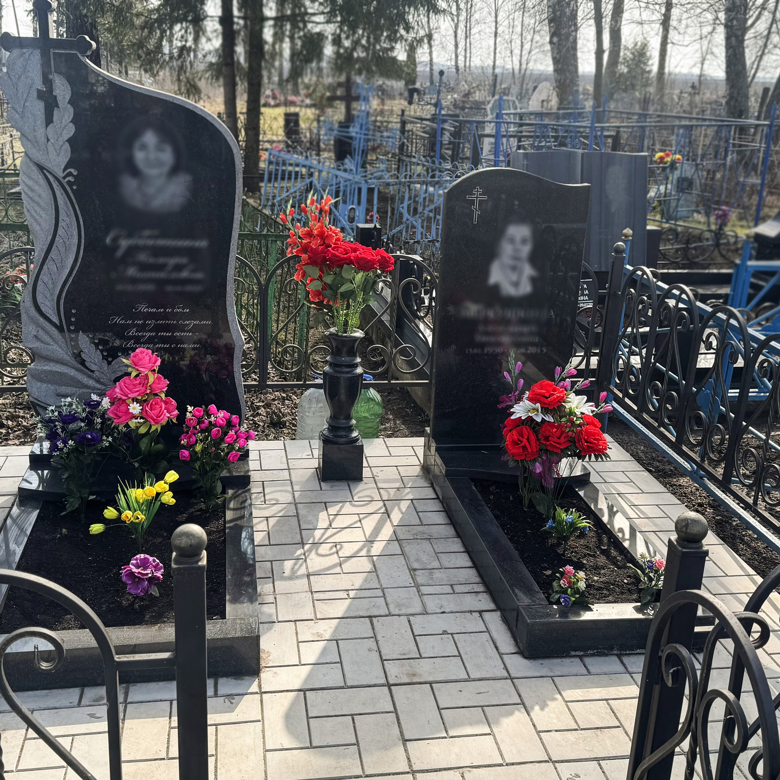 Наши работы. Памятники в Москве и Московской области