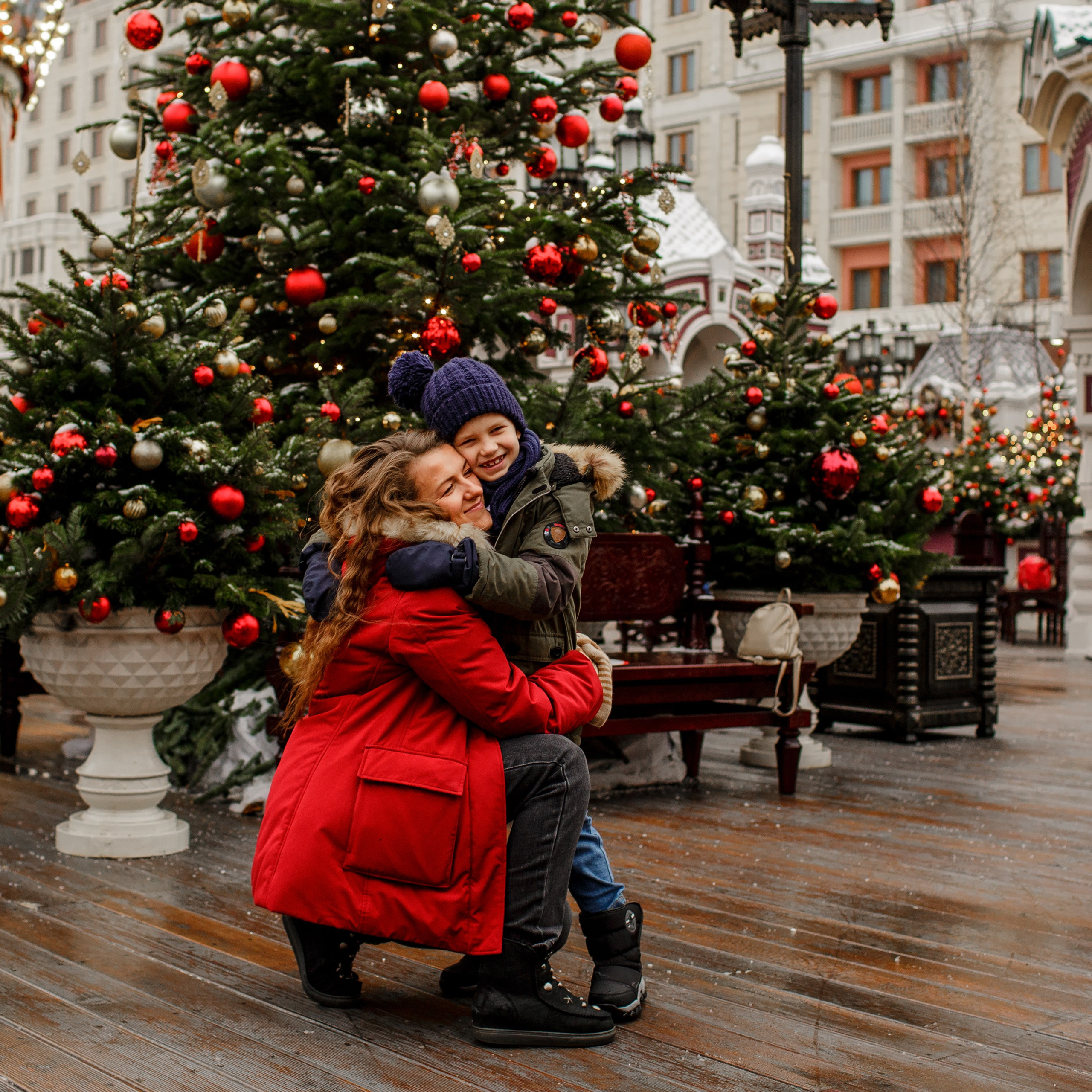 Катя и Глеб. Мама и сын на Рождественской ярмарке