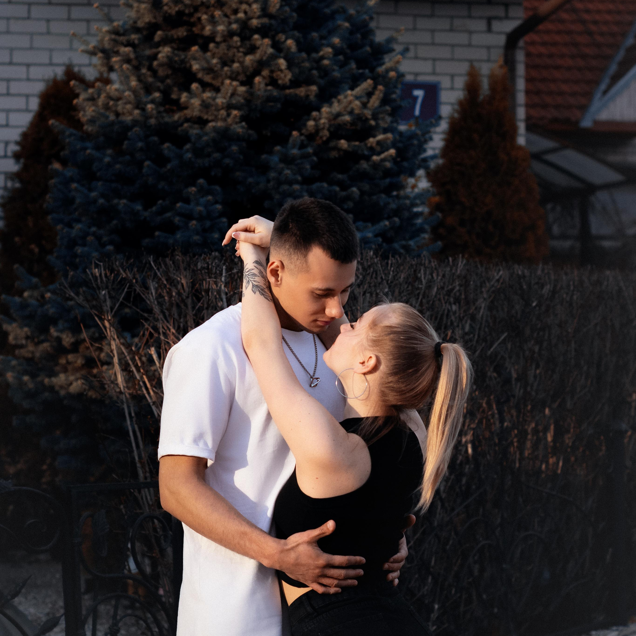 Карина и Евгений. Главная