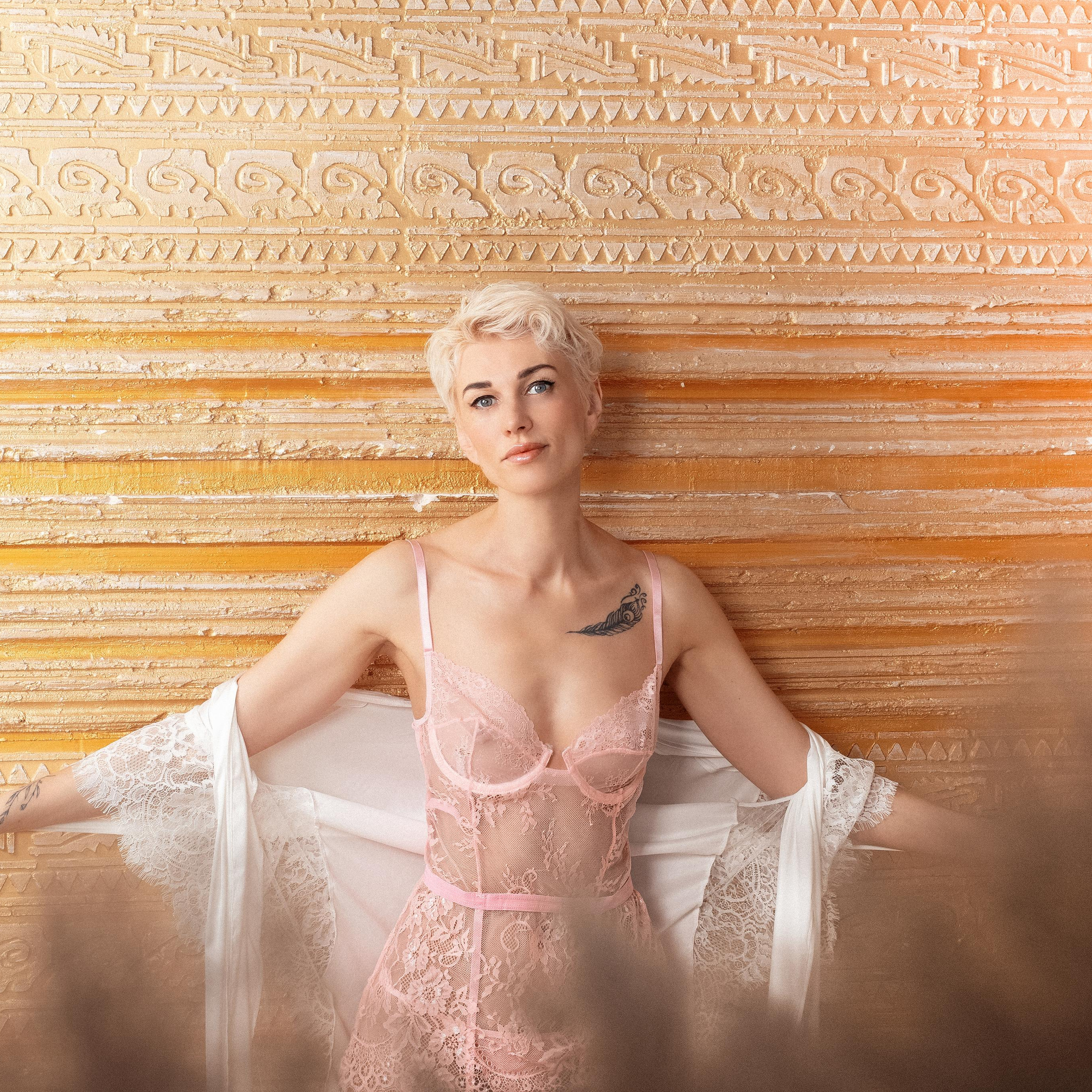 Елена. Главная