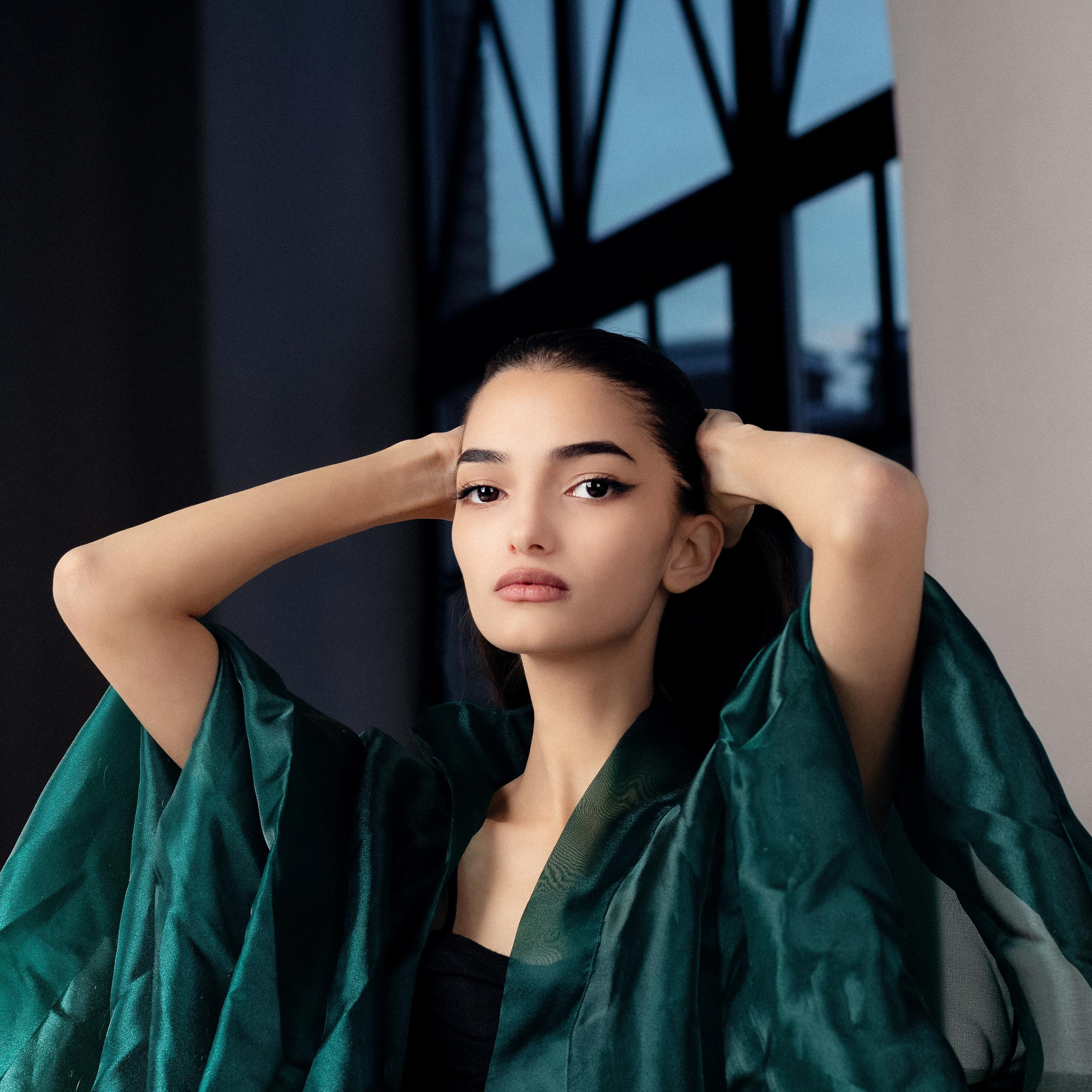 Ева. Главная