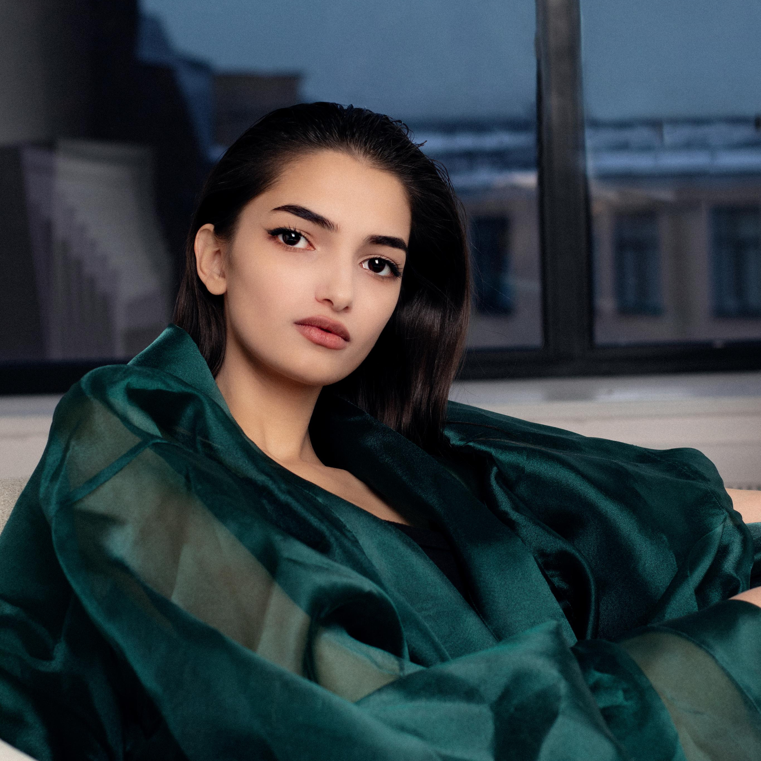 Ева. Главная