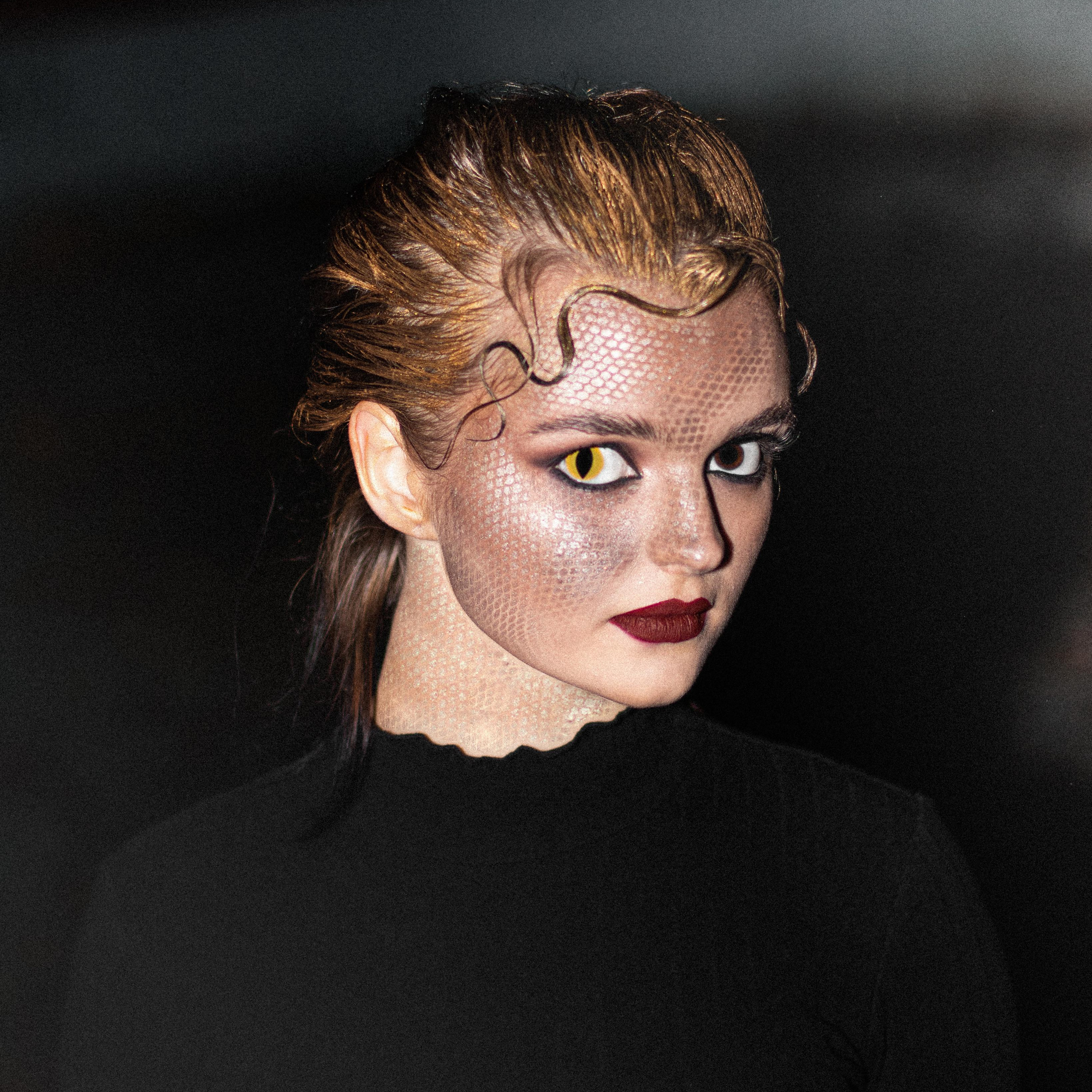 Сара. Главная