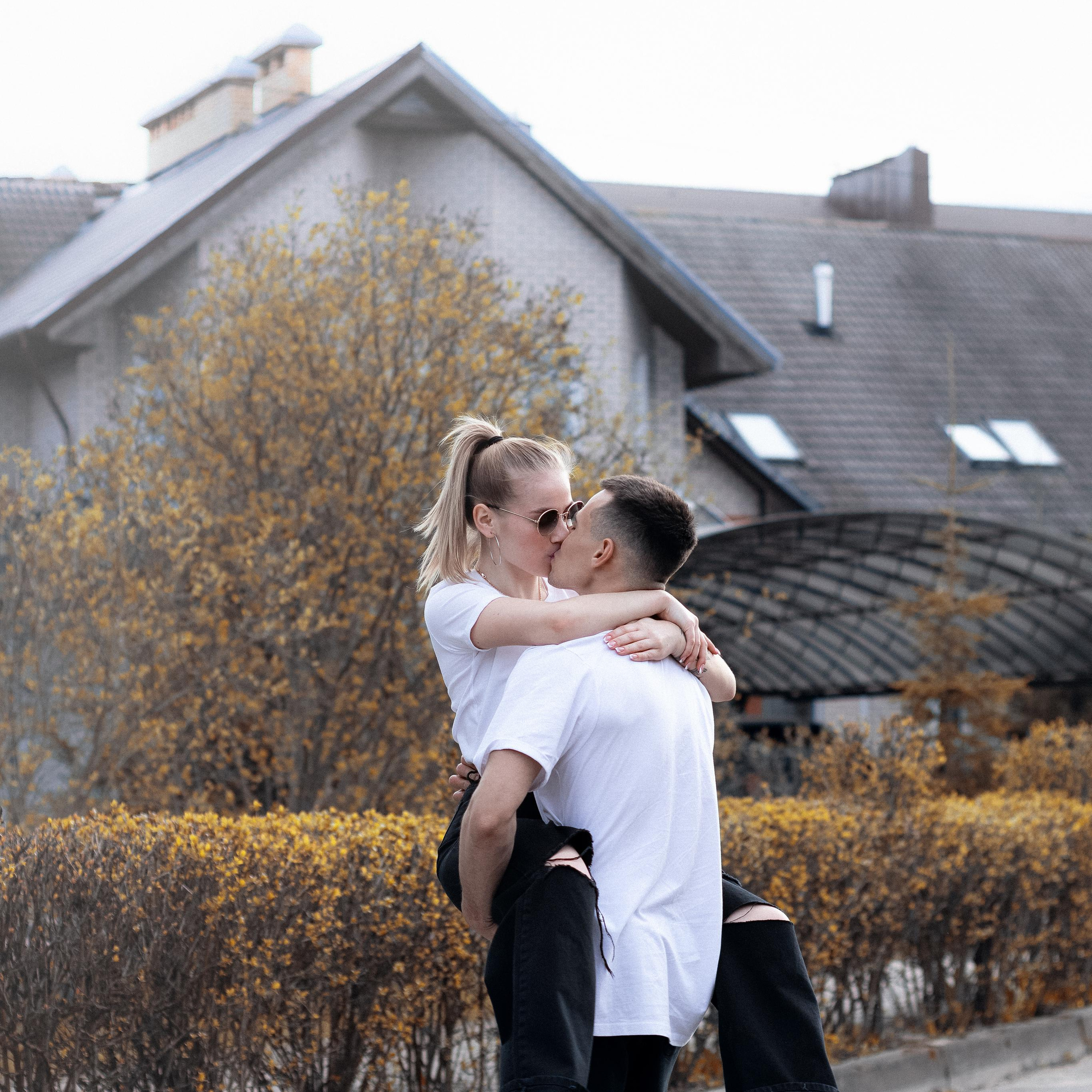 Карина и Евгений. Главная