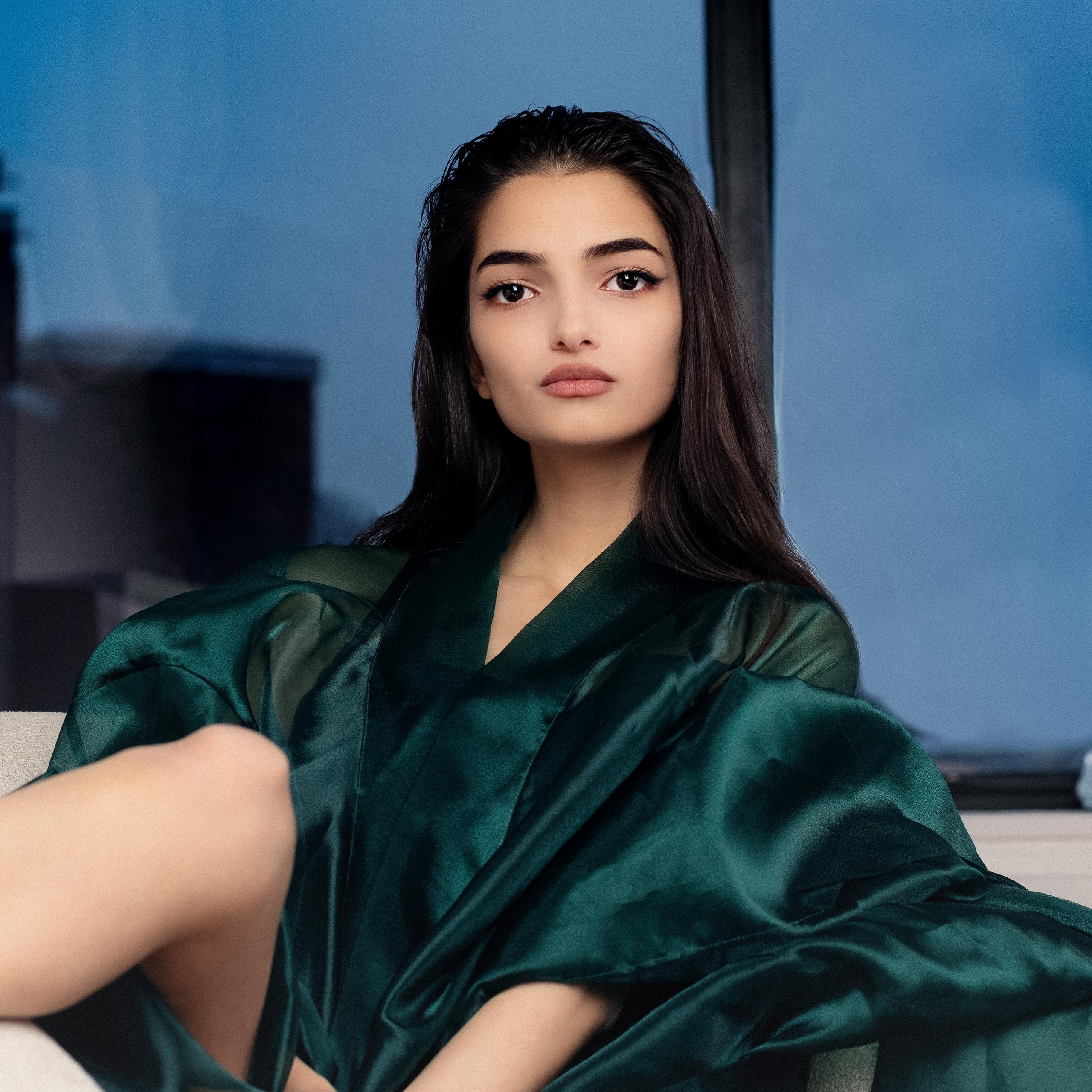 Ева. Главная