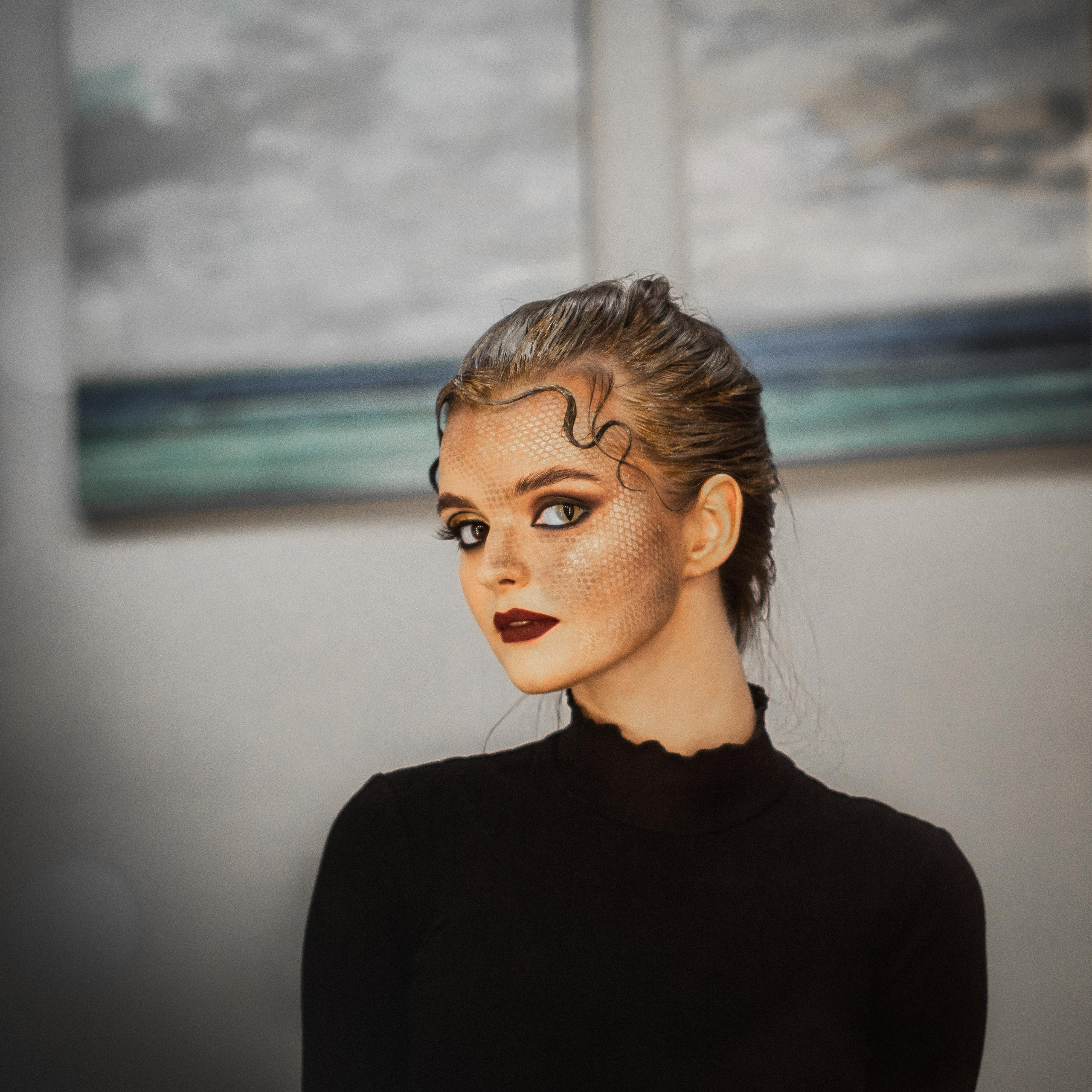 Сара. Главная