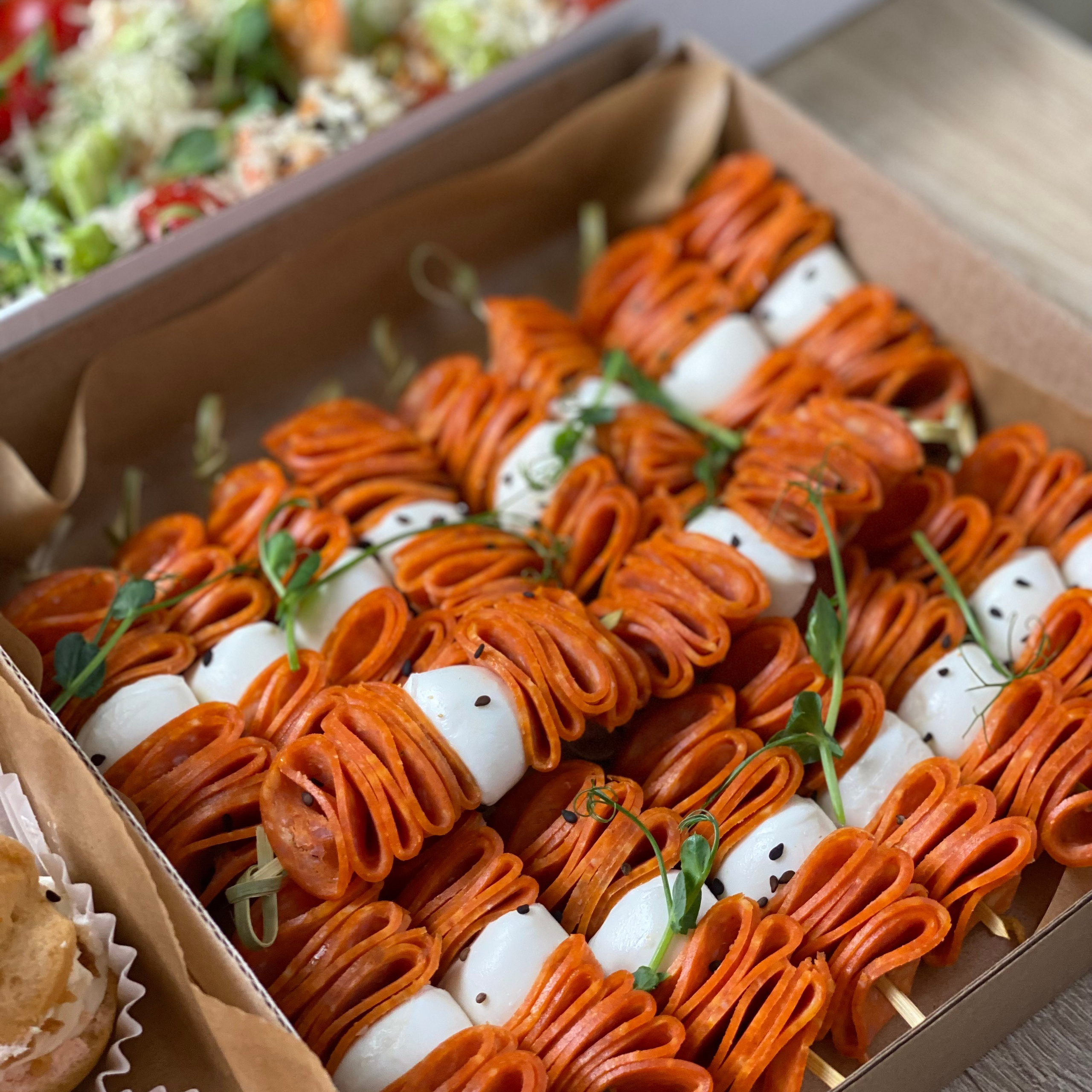 Ваши заказы. Выездной кейтеринг, съедобные букеты, торты и сладости на заказ