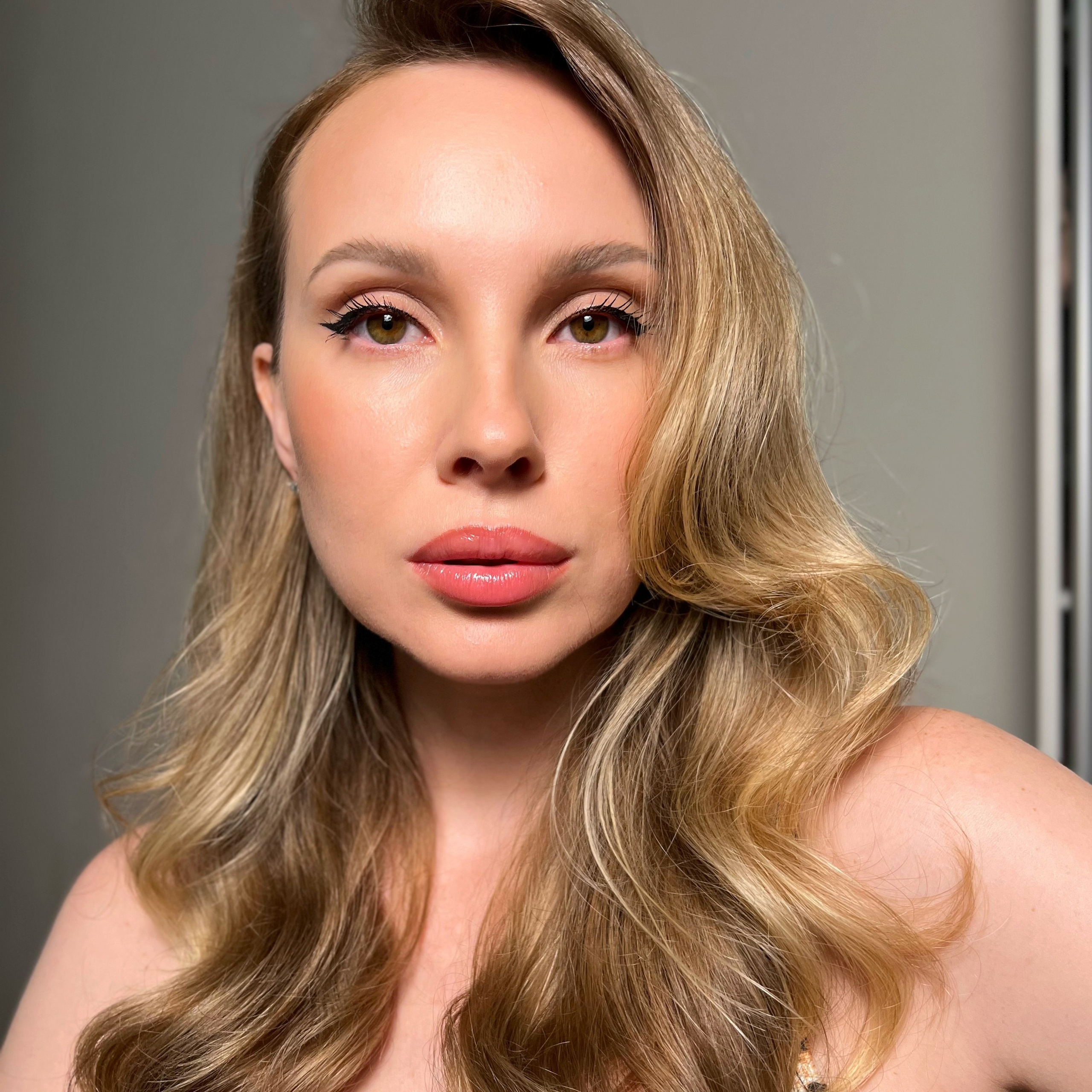 МАКИЯЖ ДЛЯ СЕБЯ тариф без обратной связи. Юлия Донченко, топ-стилист по причёскам и визажист в Москве