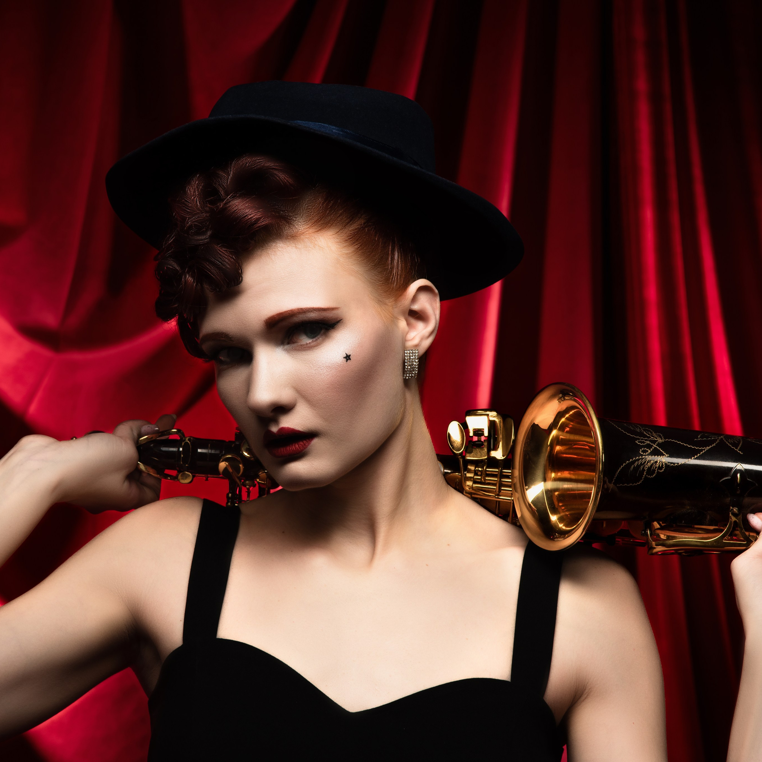 Александра