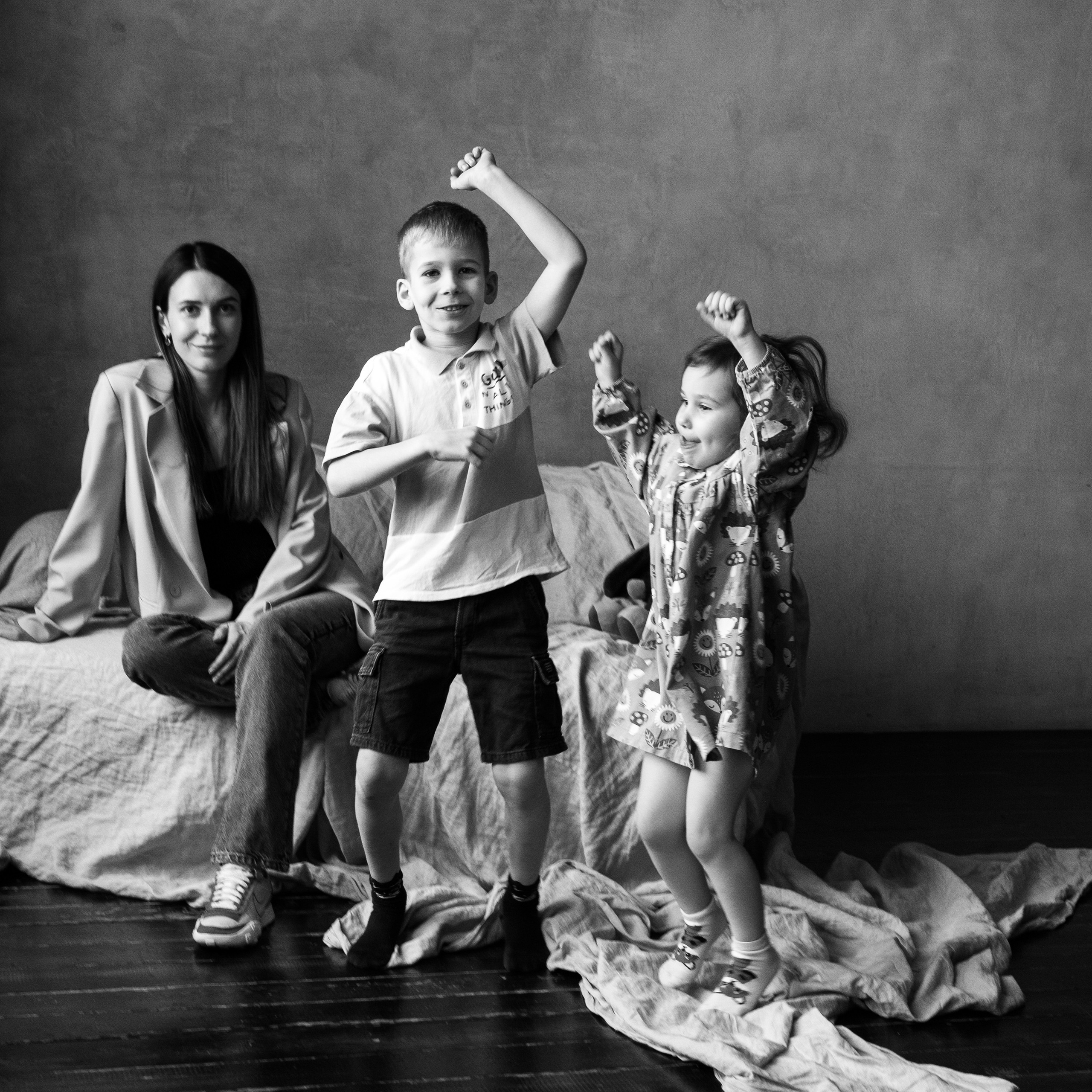 Арина, Тимур, Вика