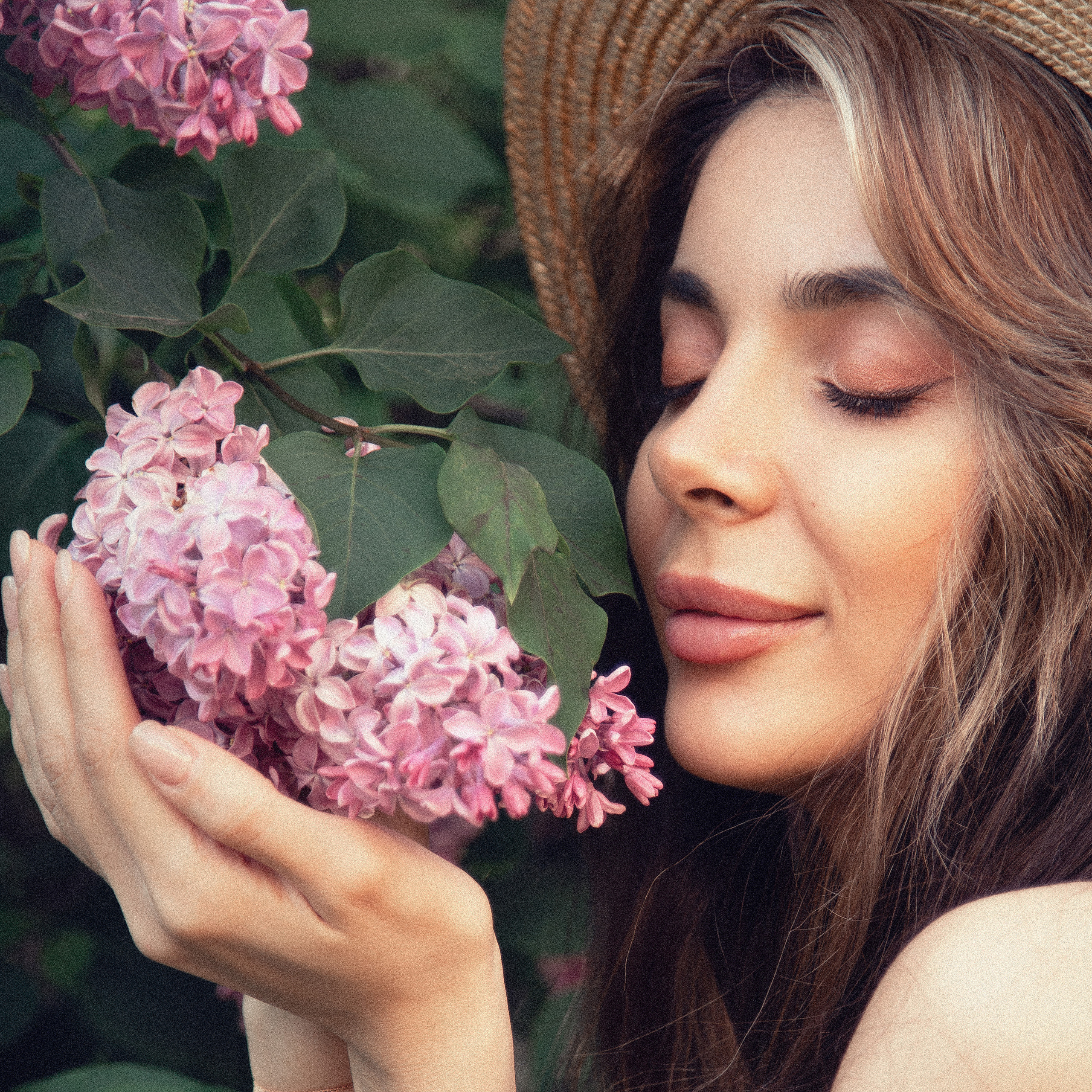 Фотосессия в&nbsp;сирени