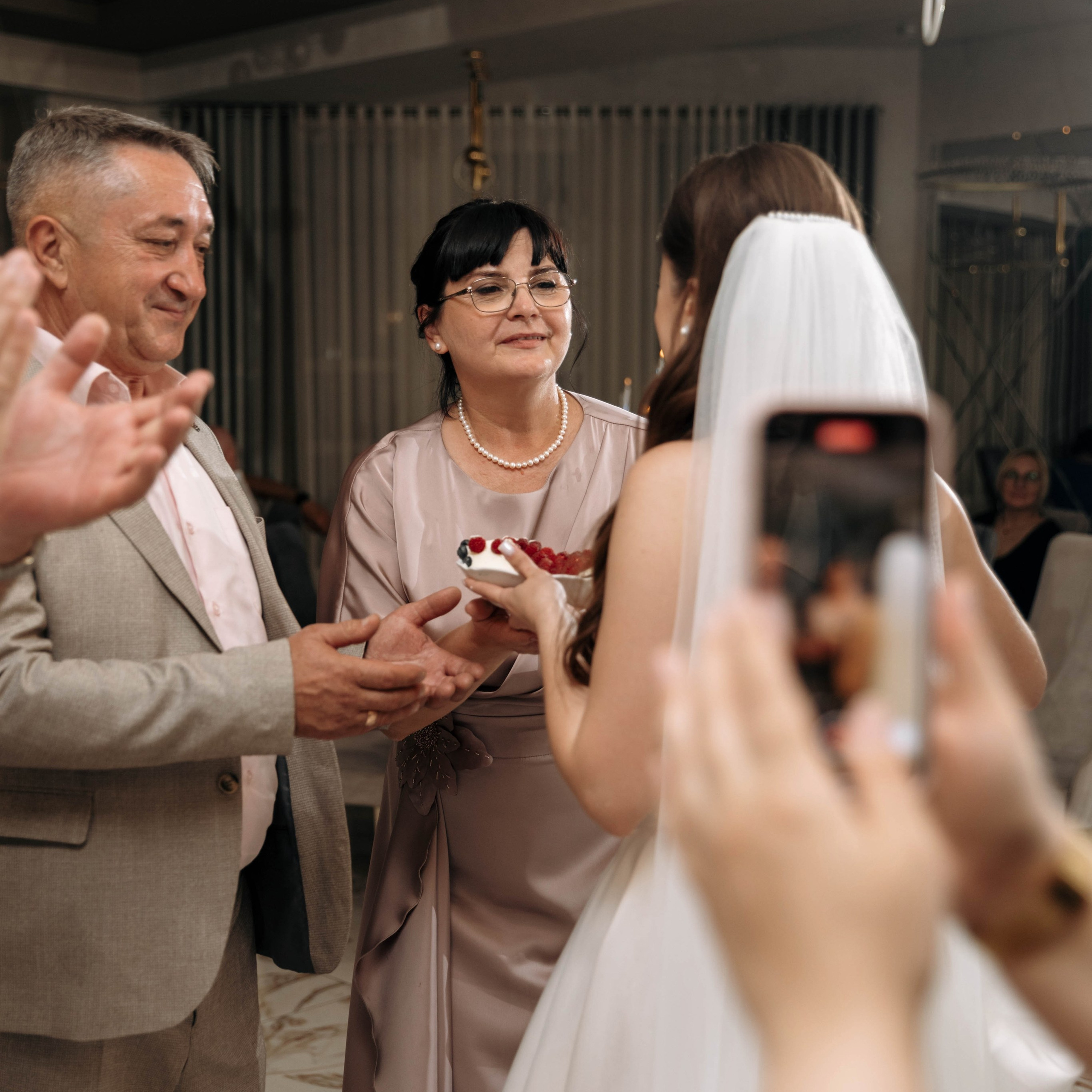 Почему и зачем нужен фотограф в банкетном зале?. Фотограф Сальск Катерина