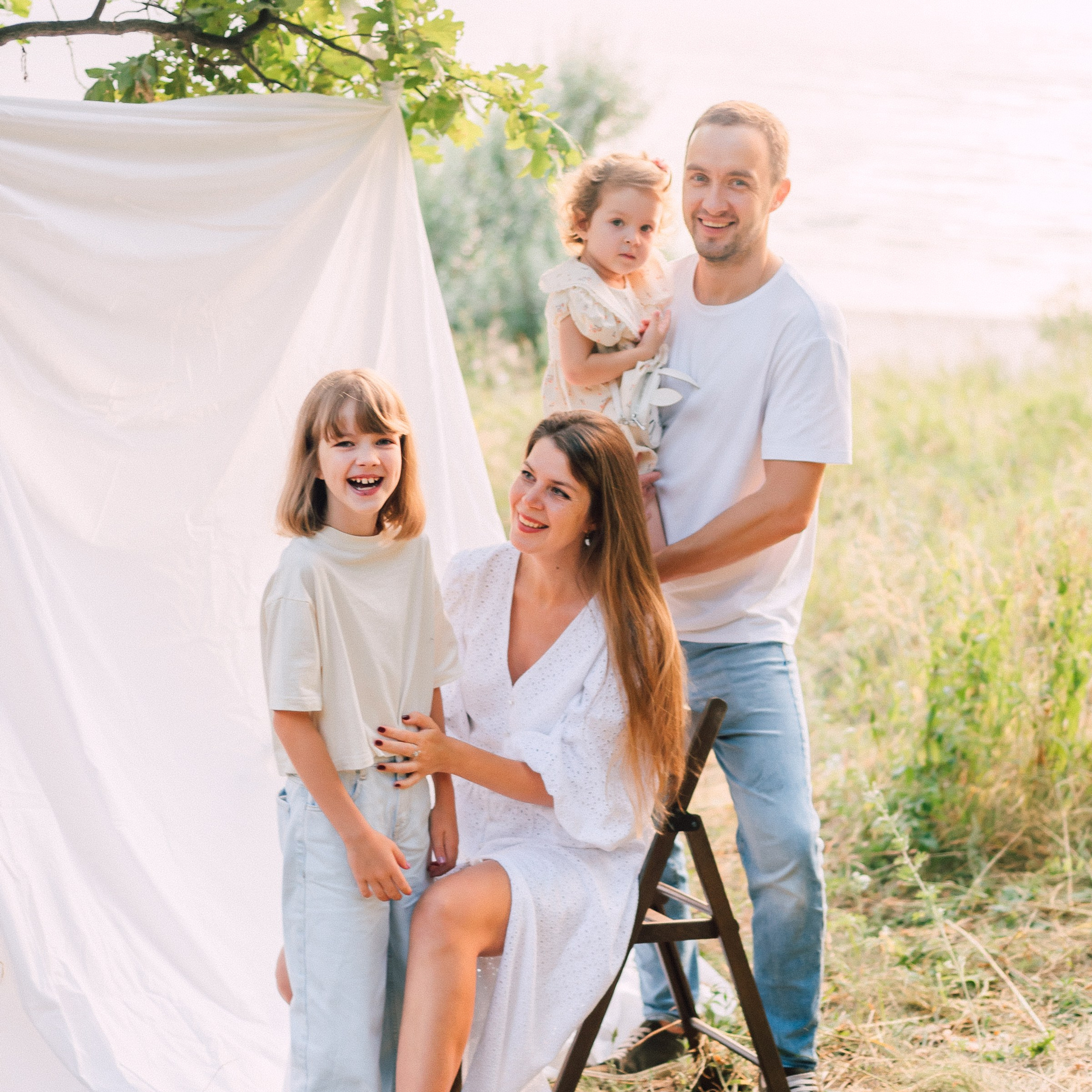 Дима, Оля, Аврора, Вера