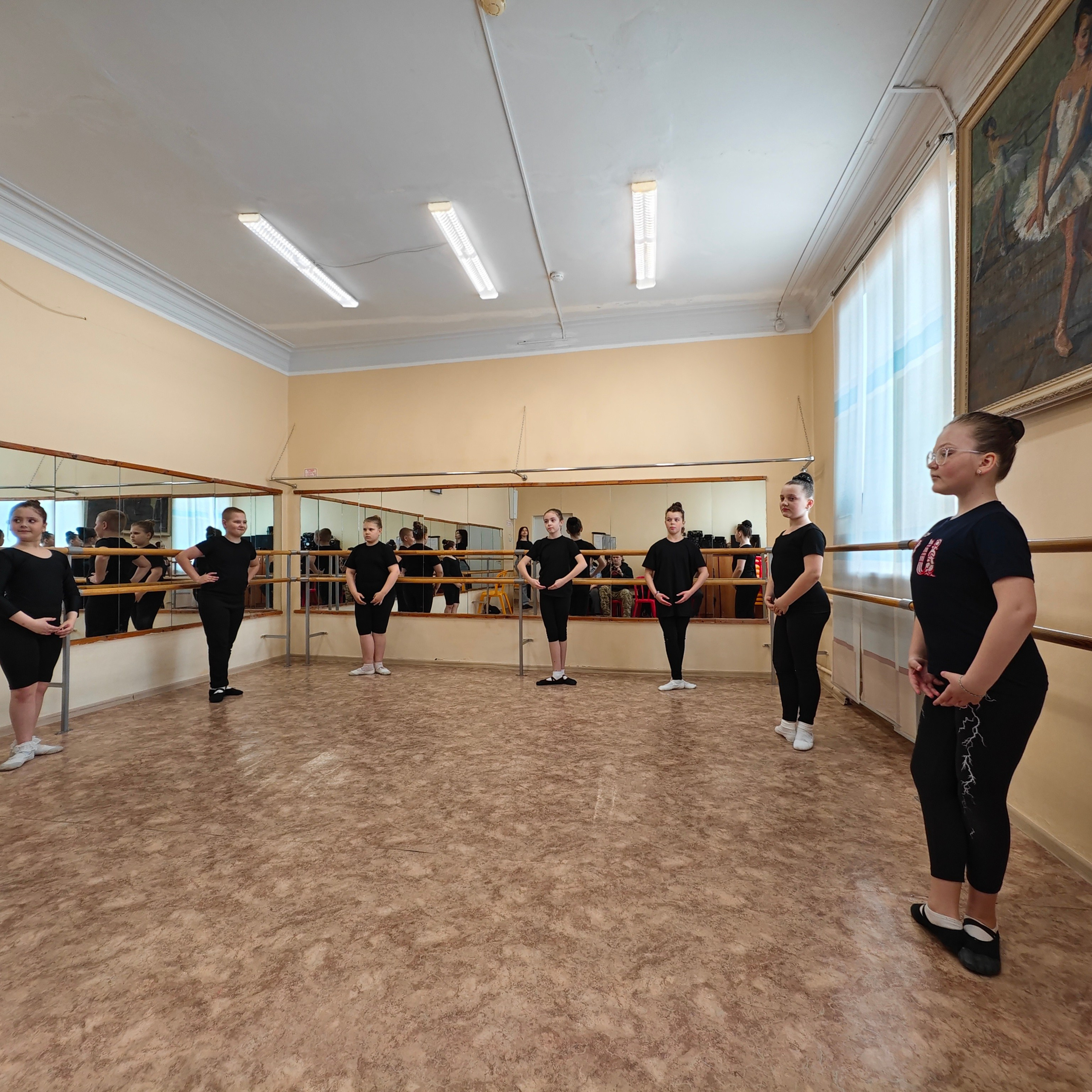 Открытый урок в танцевальной студии. Студия Джобса