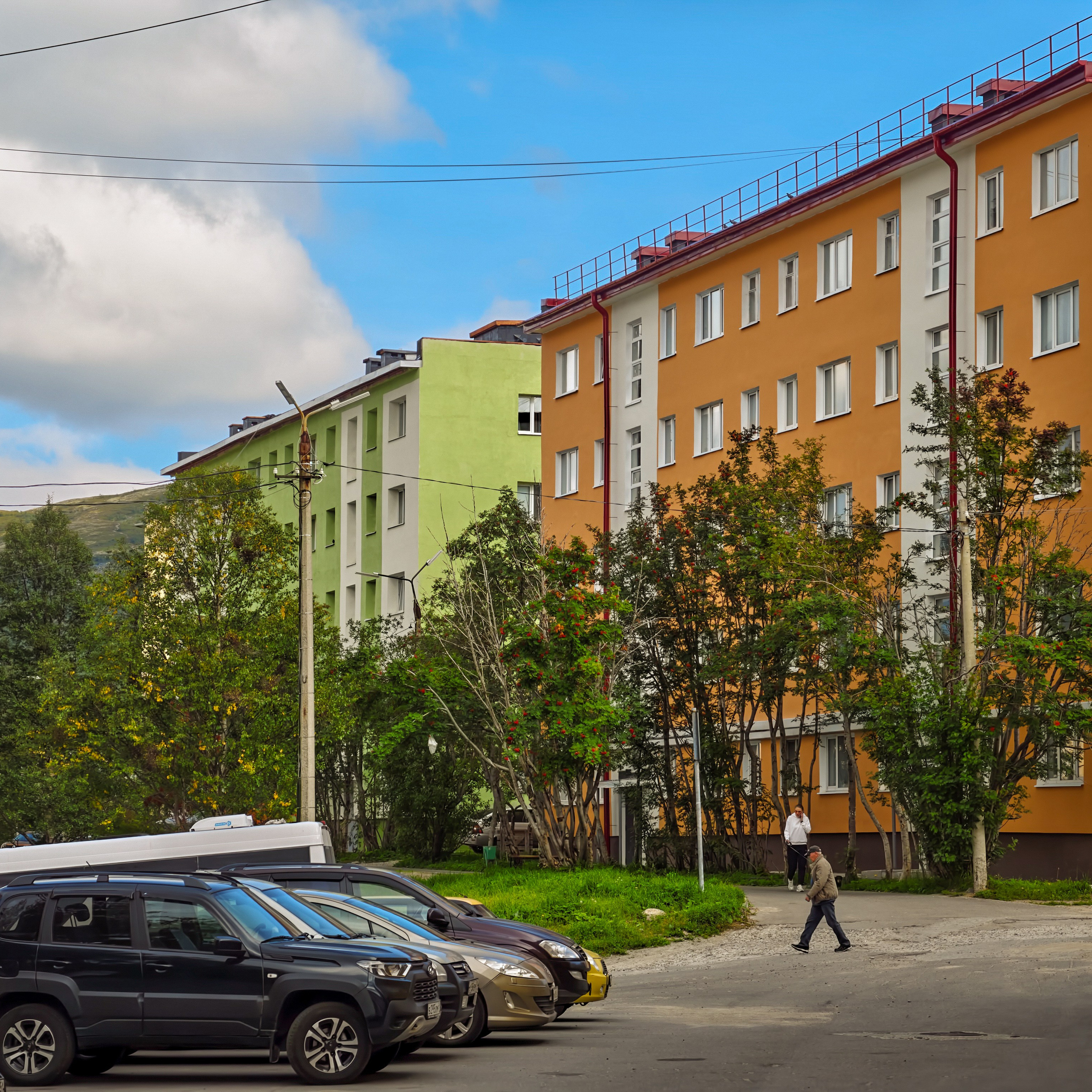 Есть улицы центральные, высокие и важные…. Студия Джобса