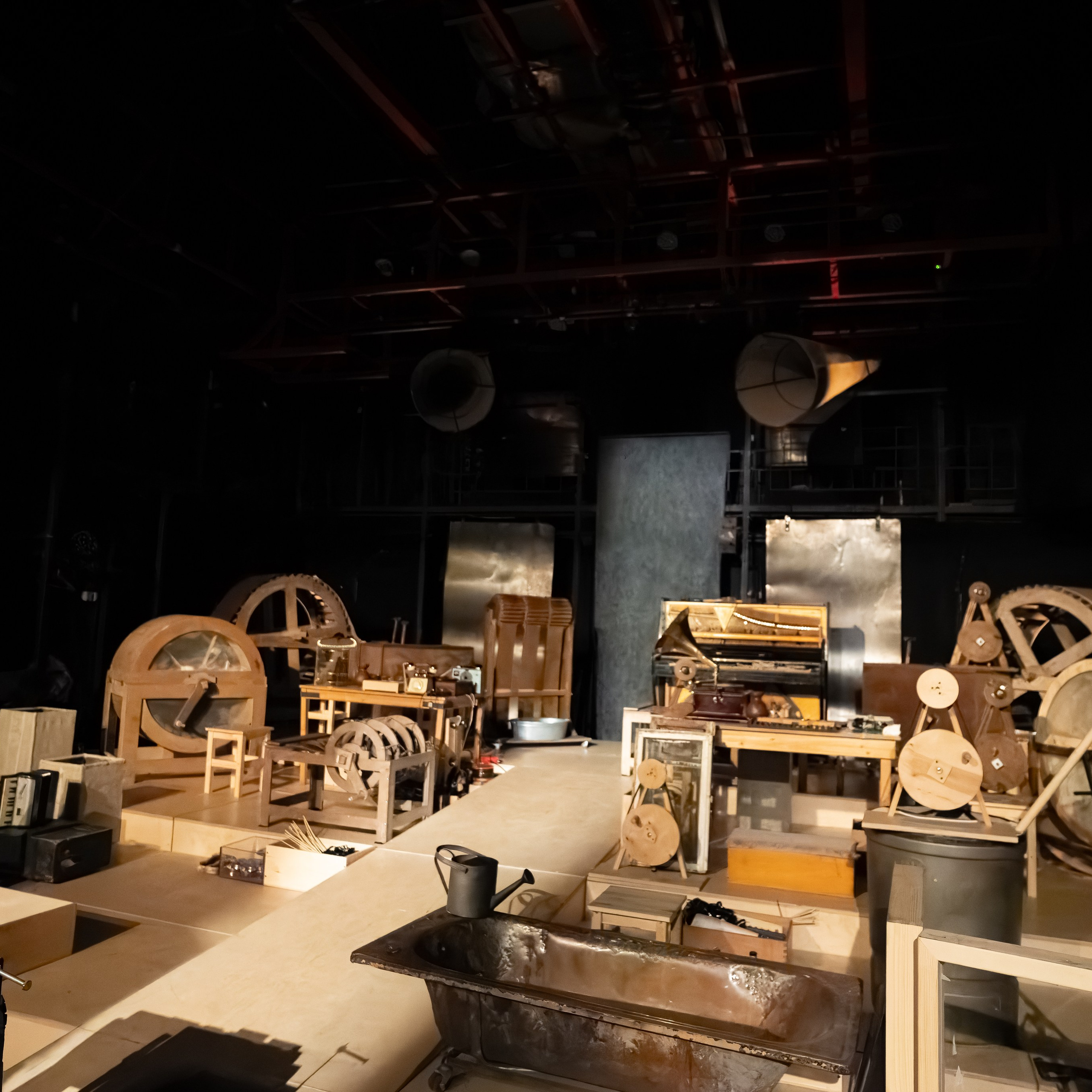 театр Маяковского: Сон в русскую ночь