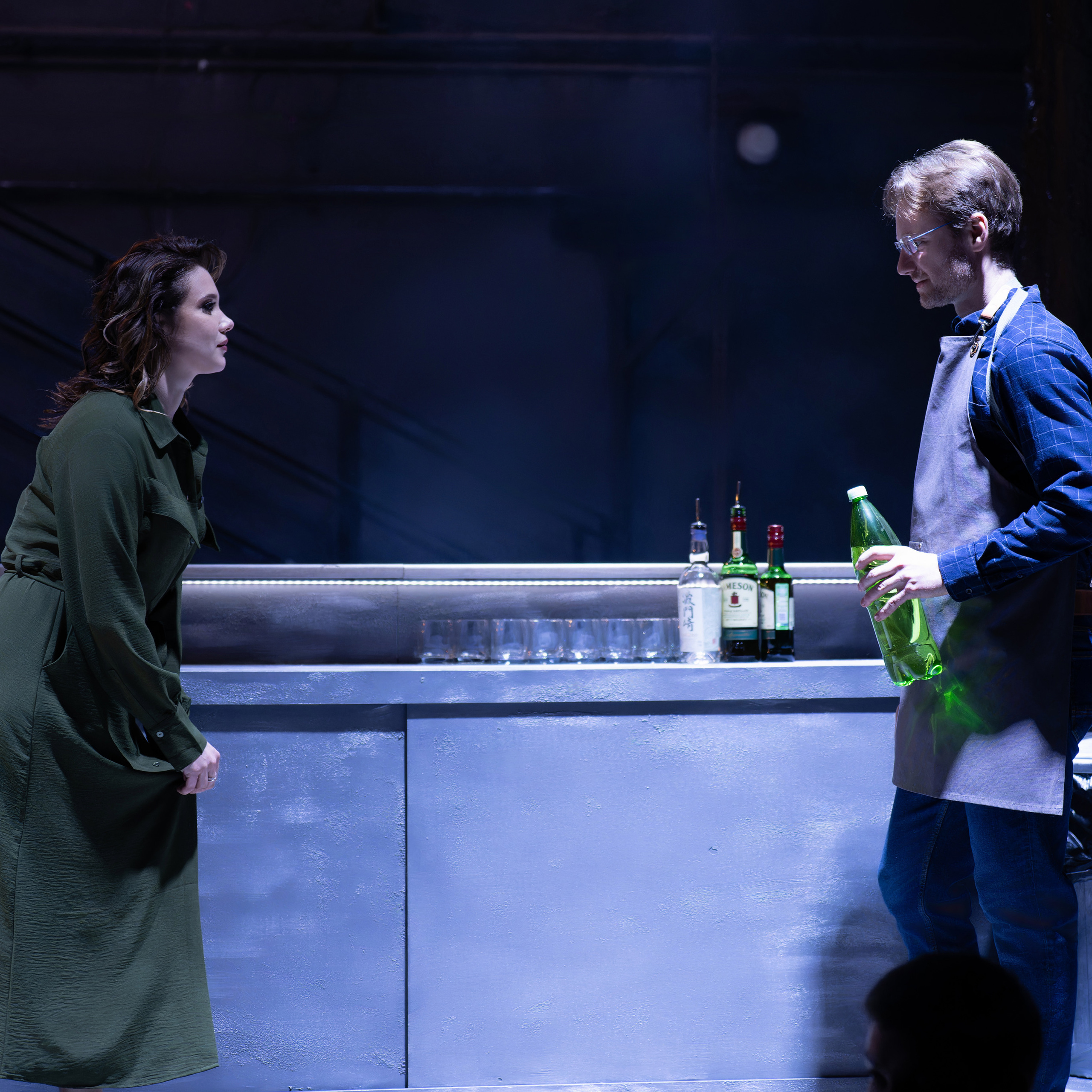 La театр: Он.Она