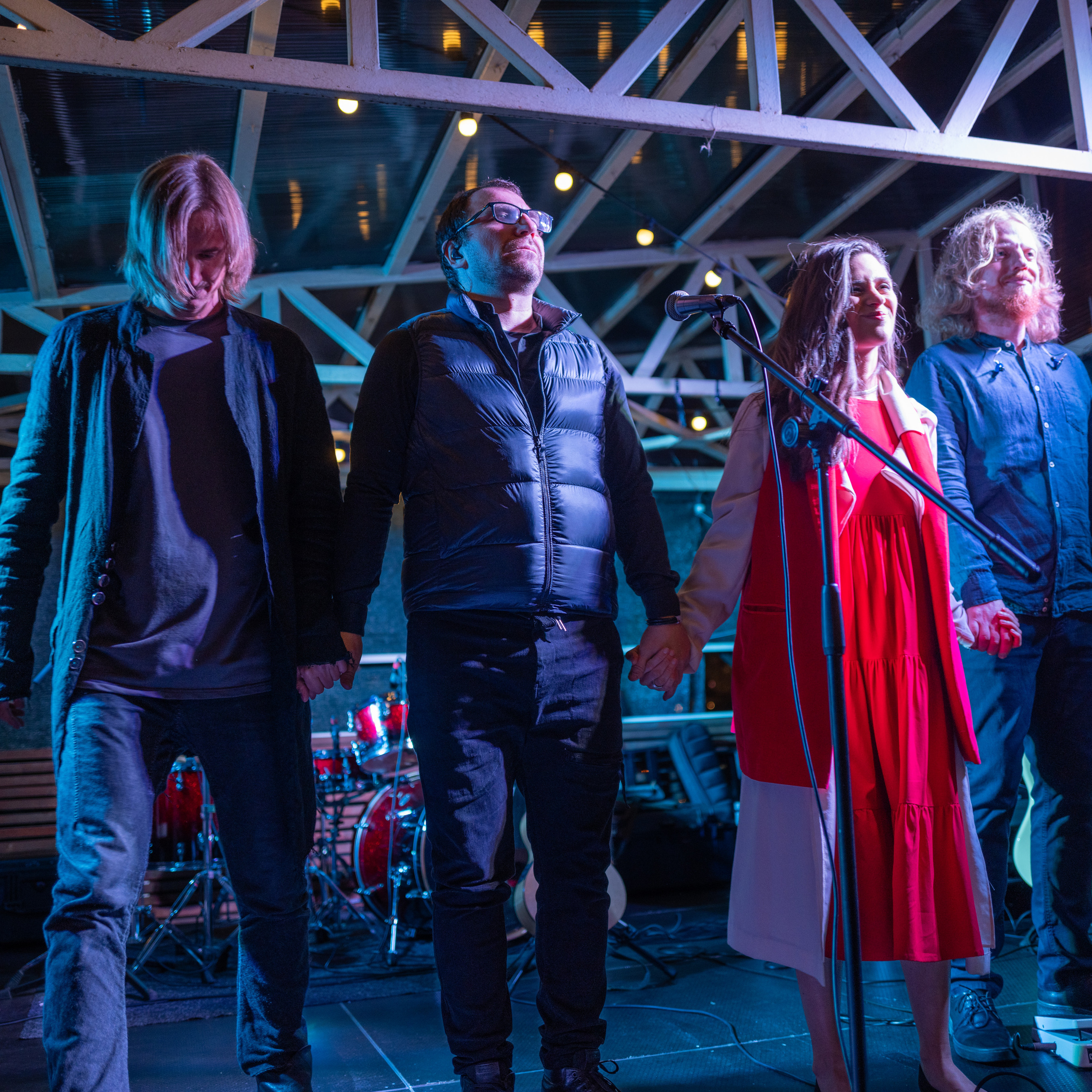 Женя Любич — концерт на крыше дизайн-завода «Флакон»