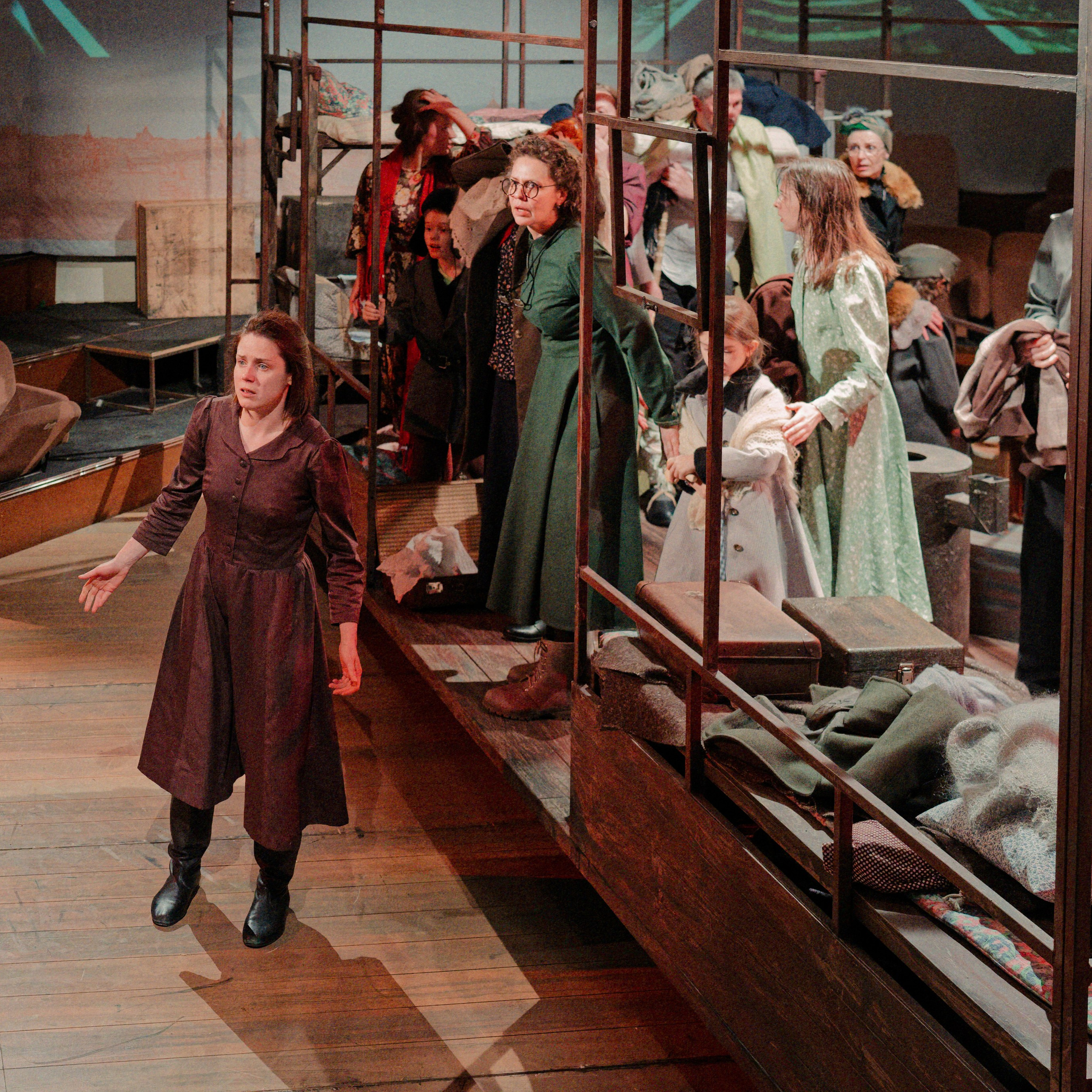 театр Сфера: Эшелон