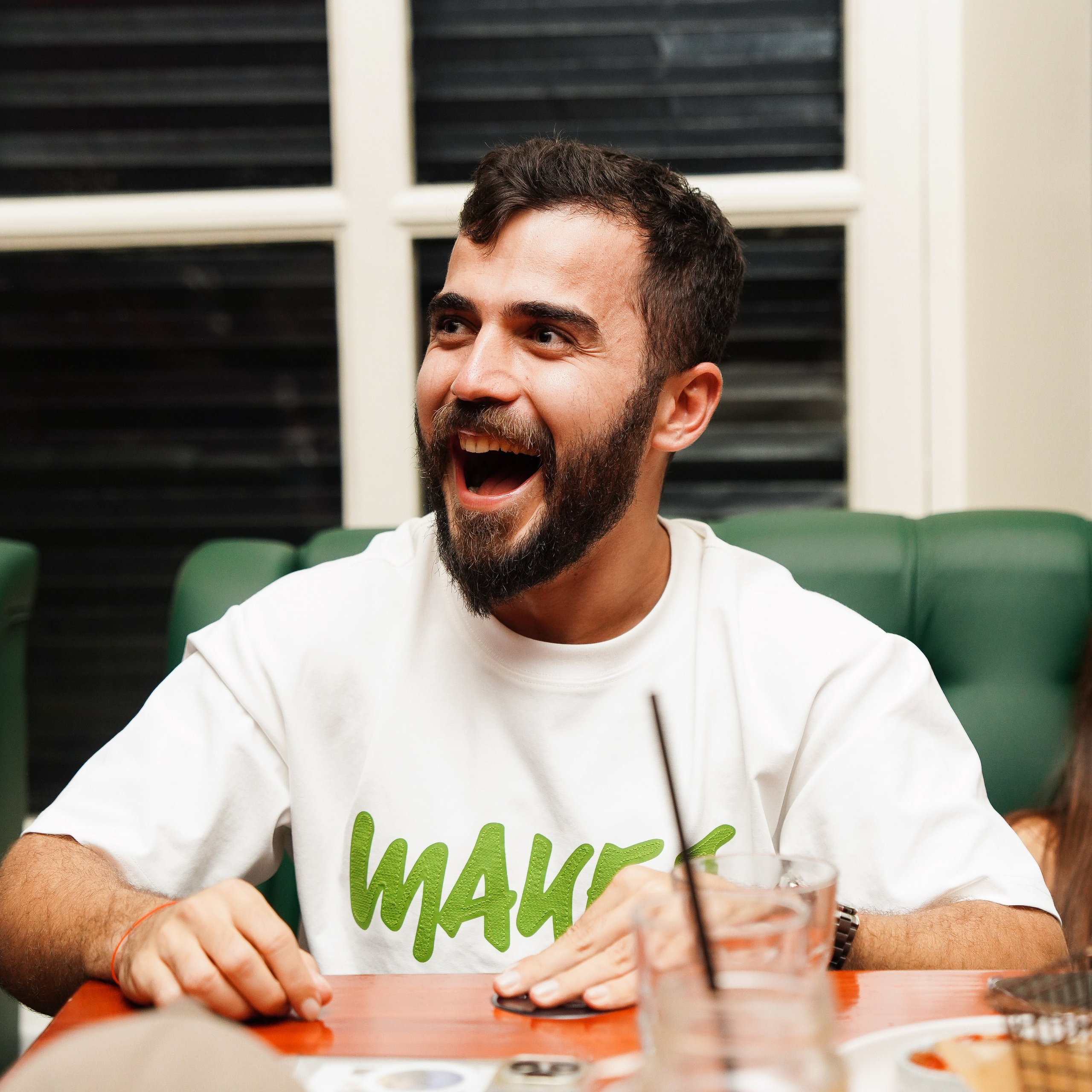 STAND UP CAFE «КОРОЧЕ ЕСТЬ ТЕМА». ZAVALIHINA.RU