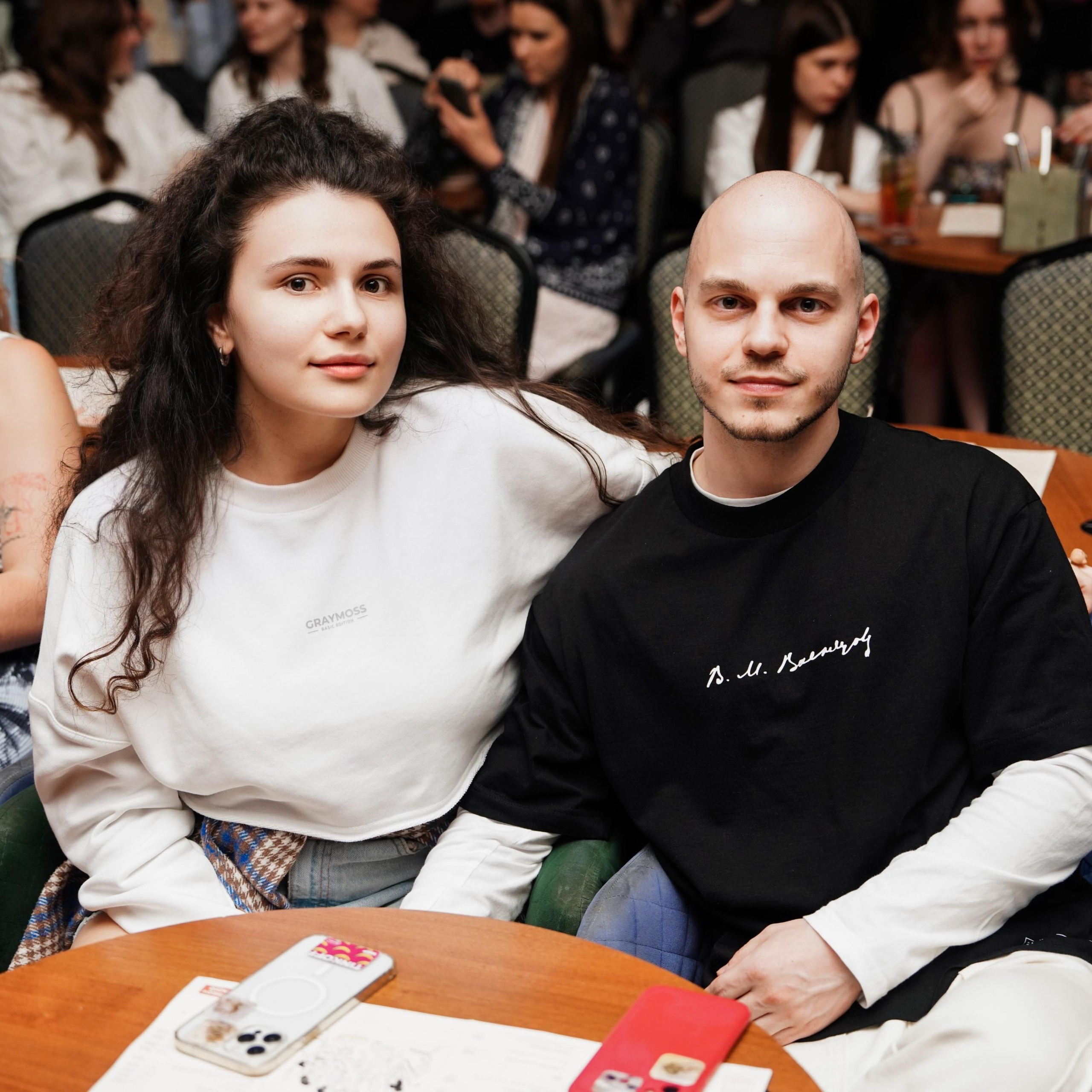 STAND UP CAFE «КОРОЧЕ ЕСТЬ ТЕМА». ZAVALIHINA.RU