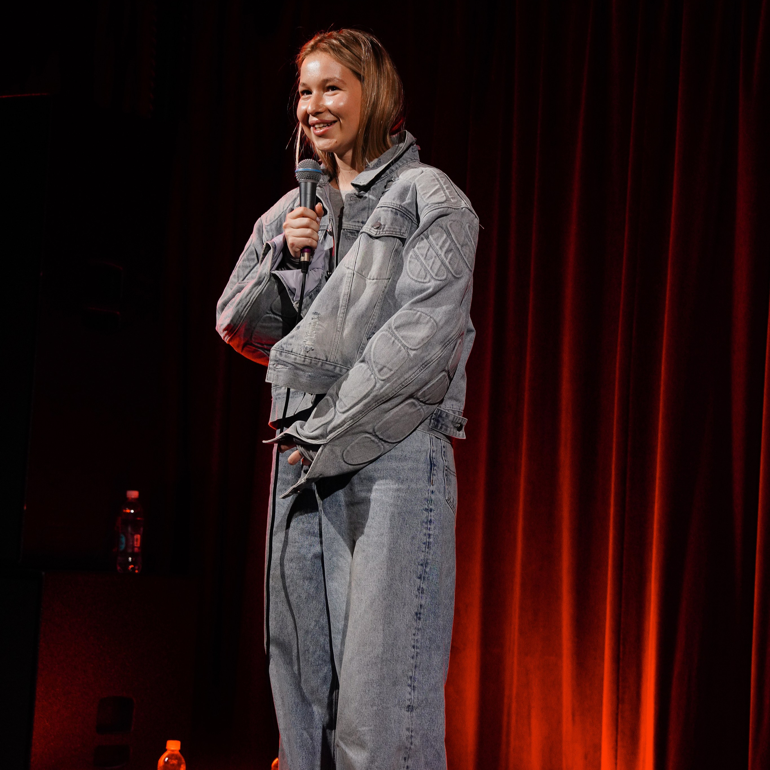 STAND UP CAFE «КОРОЧЕ ЕСТЬ ТЕМА». ZAVALIHINA.RU