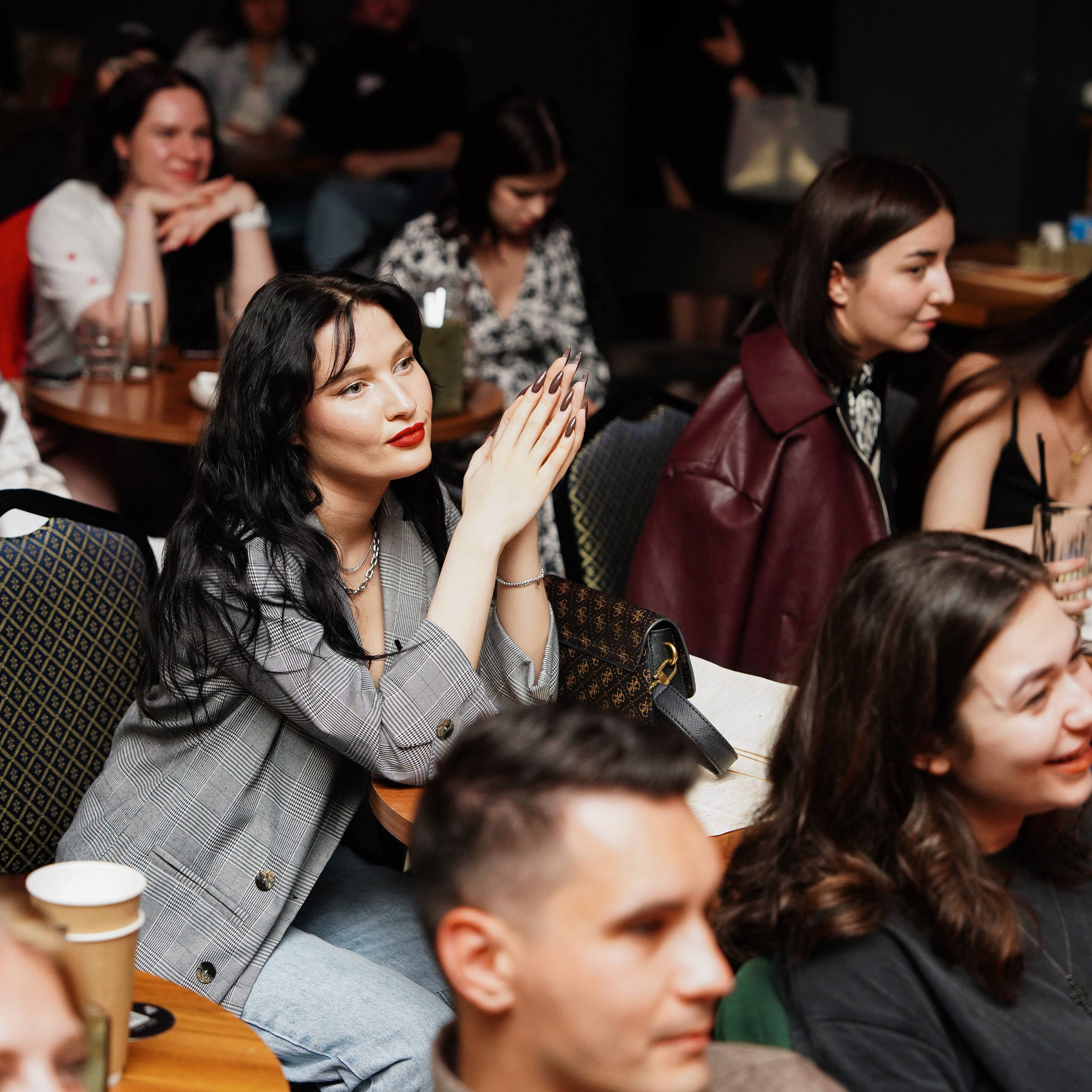 STAND UP CAFE «КОРОЧЕ ЕСТЬ ТЕМА». ZAVALIHINA.RU