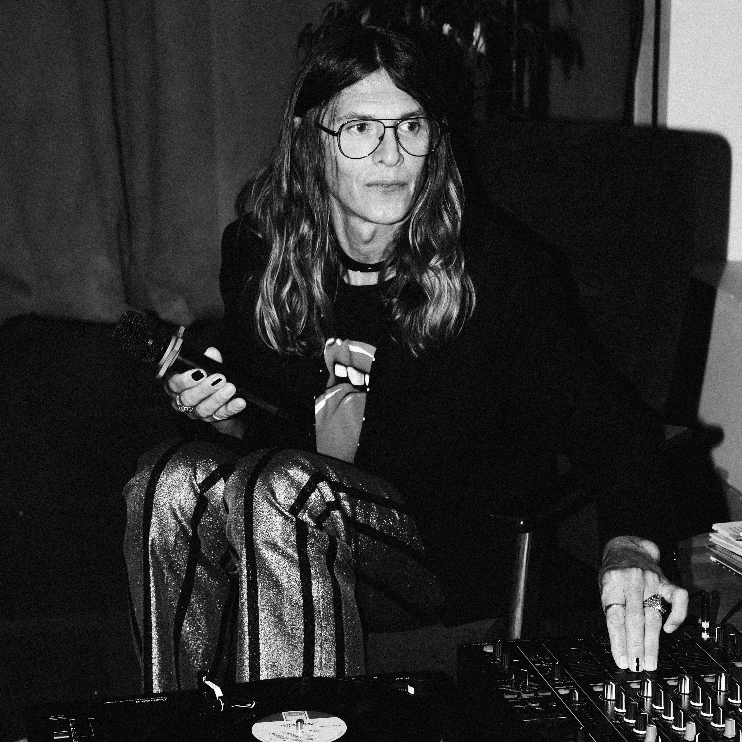 Стерео Дом. Влад Лисовец. ZAVALIHINA.RU