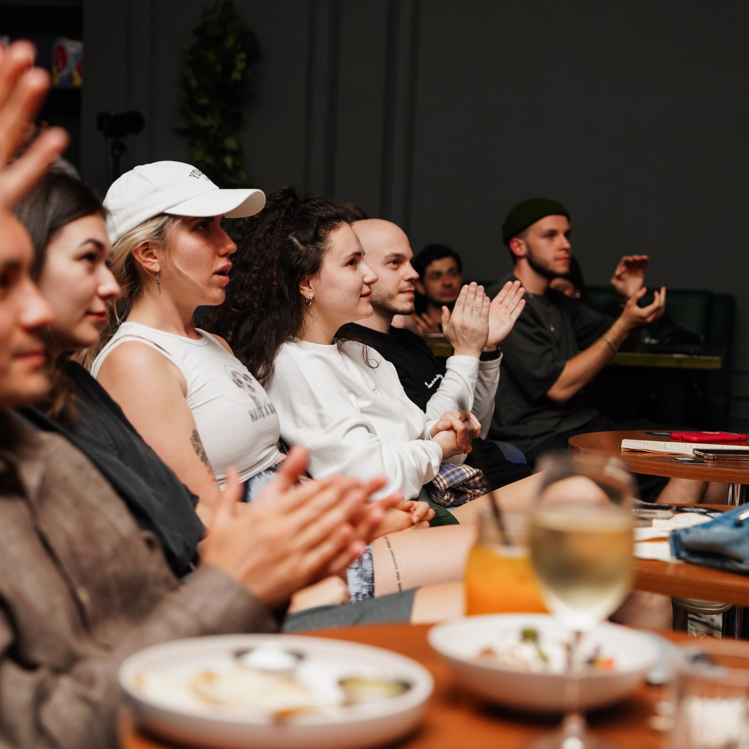 STAND UP CAFE «КОРОЧЕ ЕСТЬ ТЕМА». ZAVALIHINA.RU
