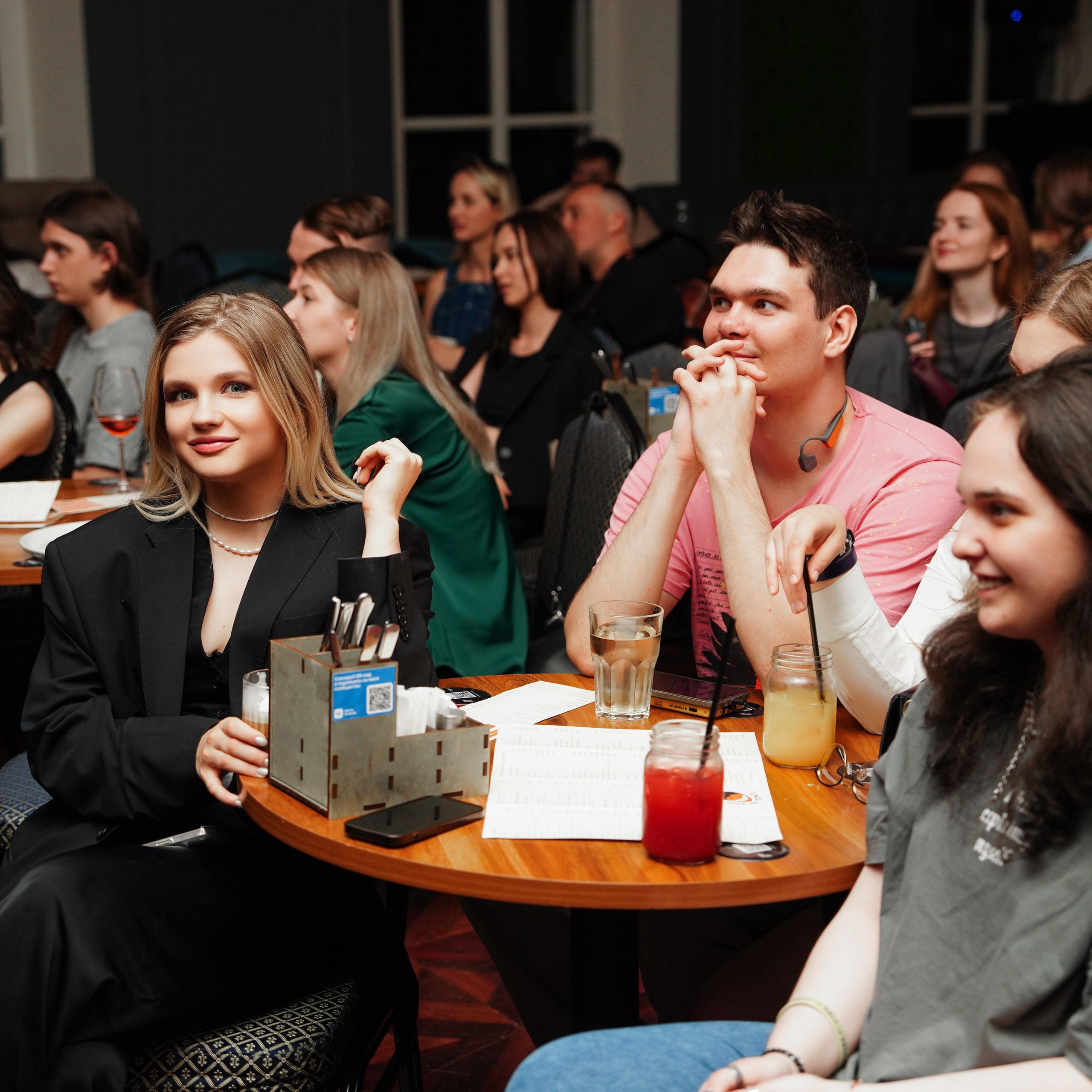 STAND UP CAFE «КОРОЧЕ ЕСТЬ ТЕМА». ZAVALIHINA.RU