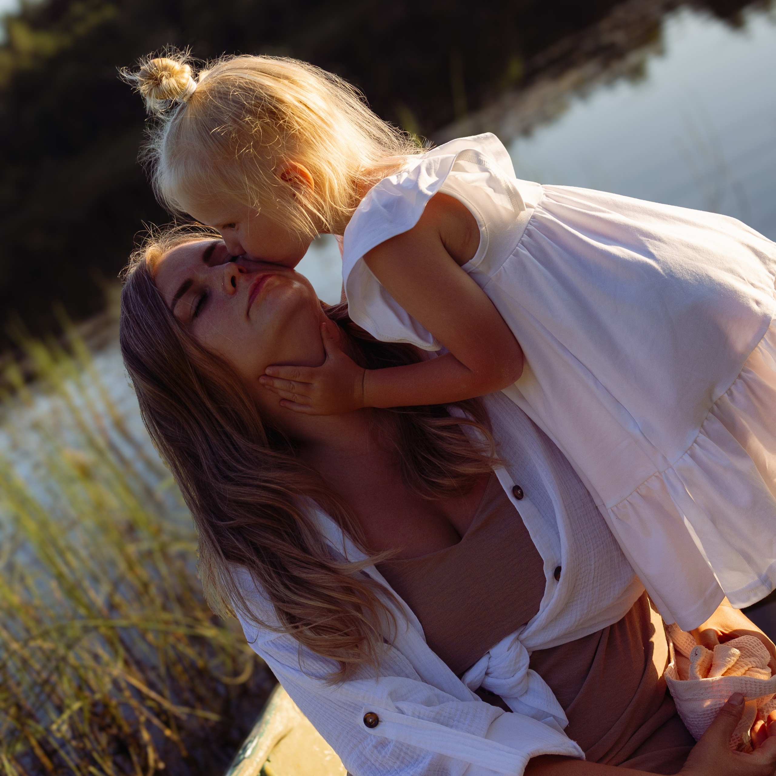 Мама с дочкой