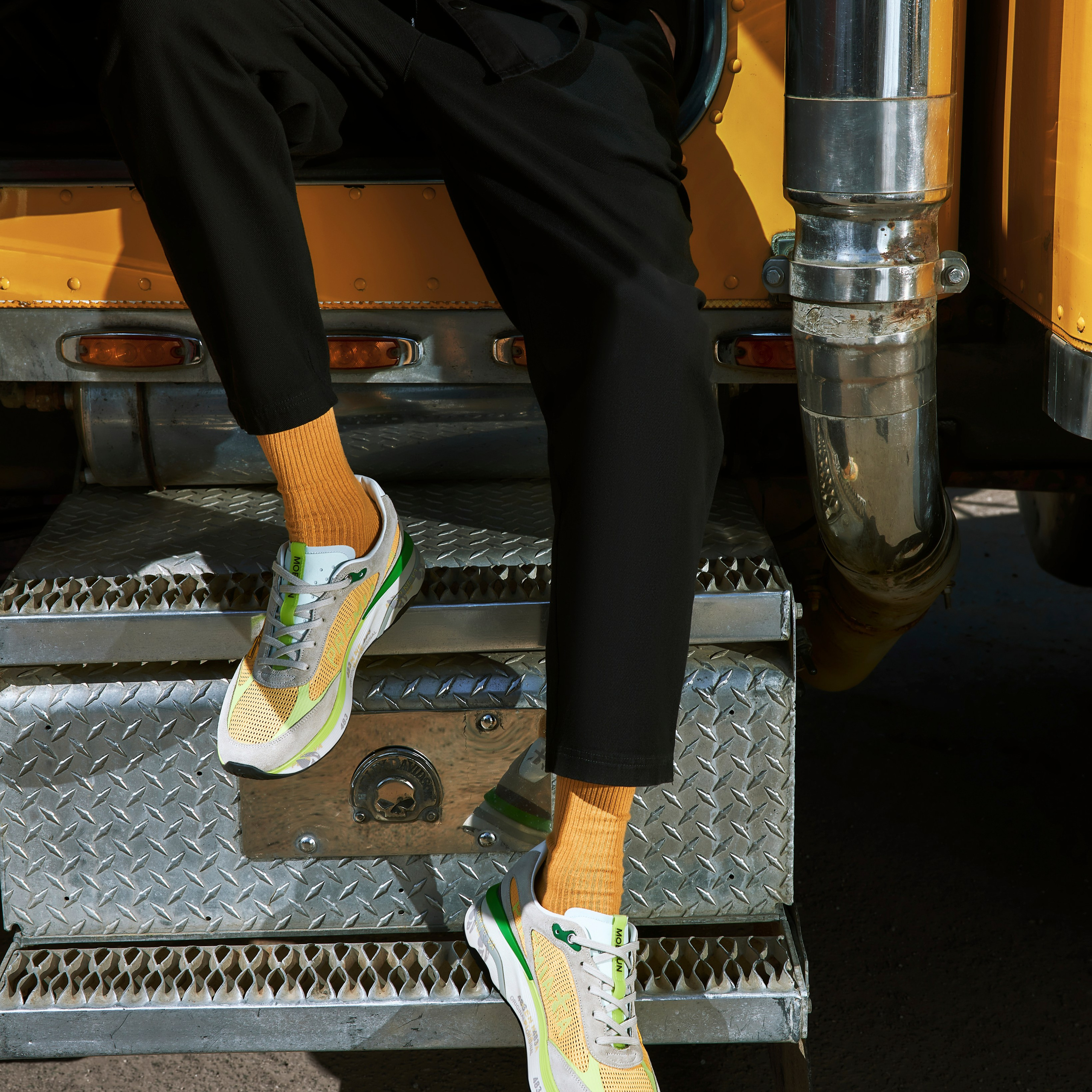 No One Truck. Professional retoucher