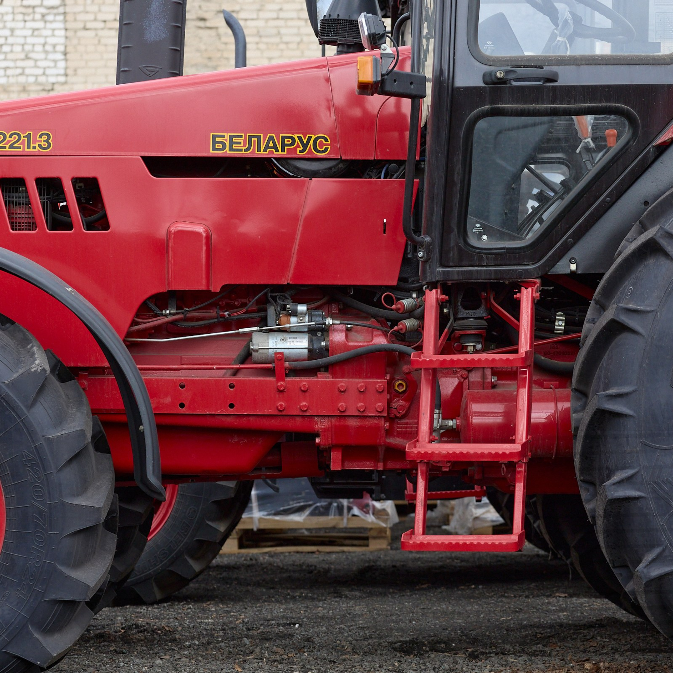 Фотосессия выставки и продажи сельхозтехники. Коммерческий фотограф для бизнеса в Томске Дмитрий Ельчанинов