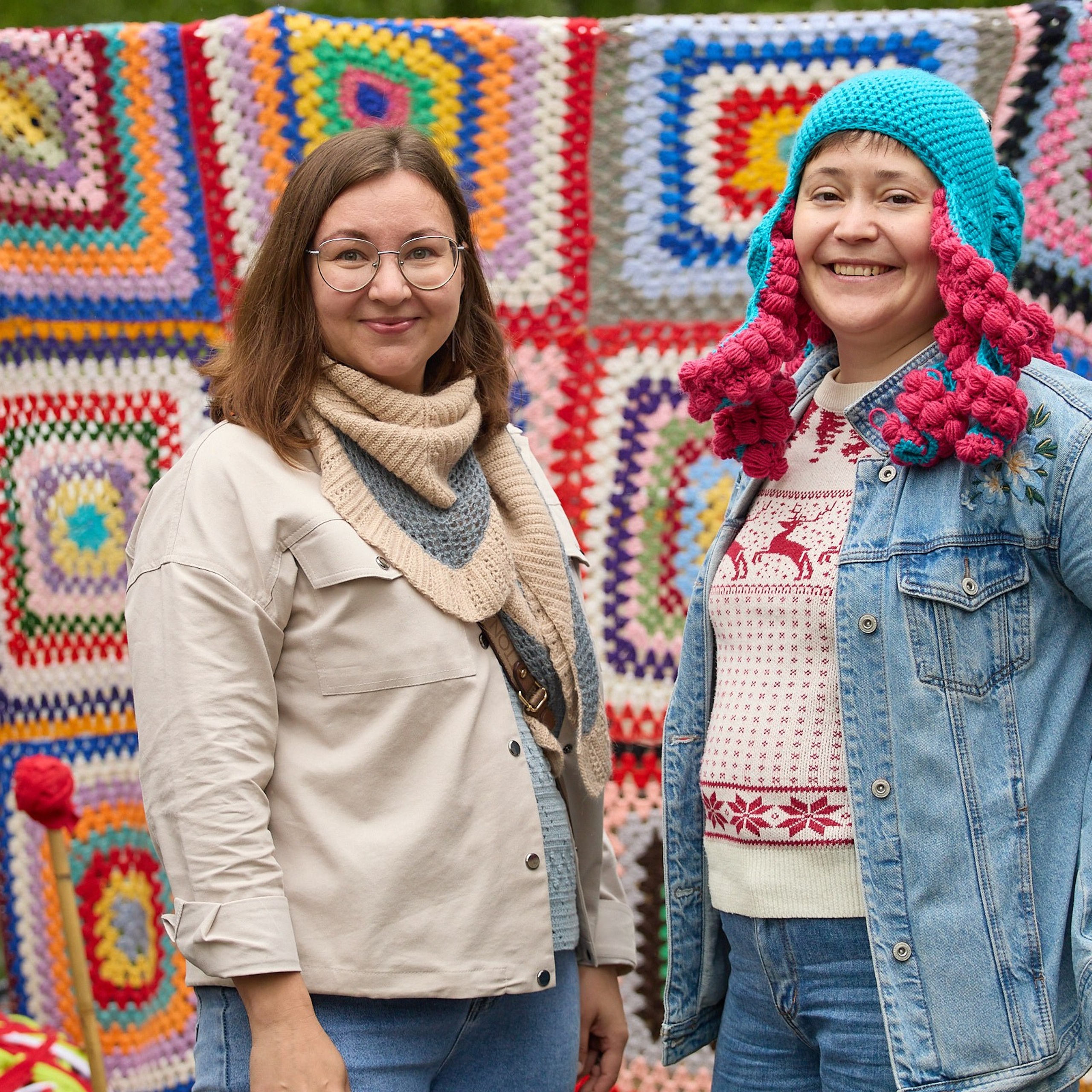 «День вязания на публике 2024» фотосъёмка мероприятия в Городском саду, полная версия. Коммерческий фотограф для бизнеса в Томске Дмитрий Ельчанинов