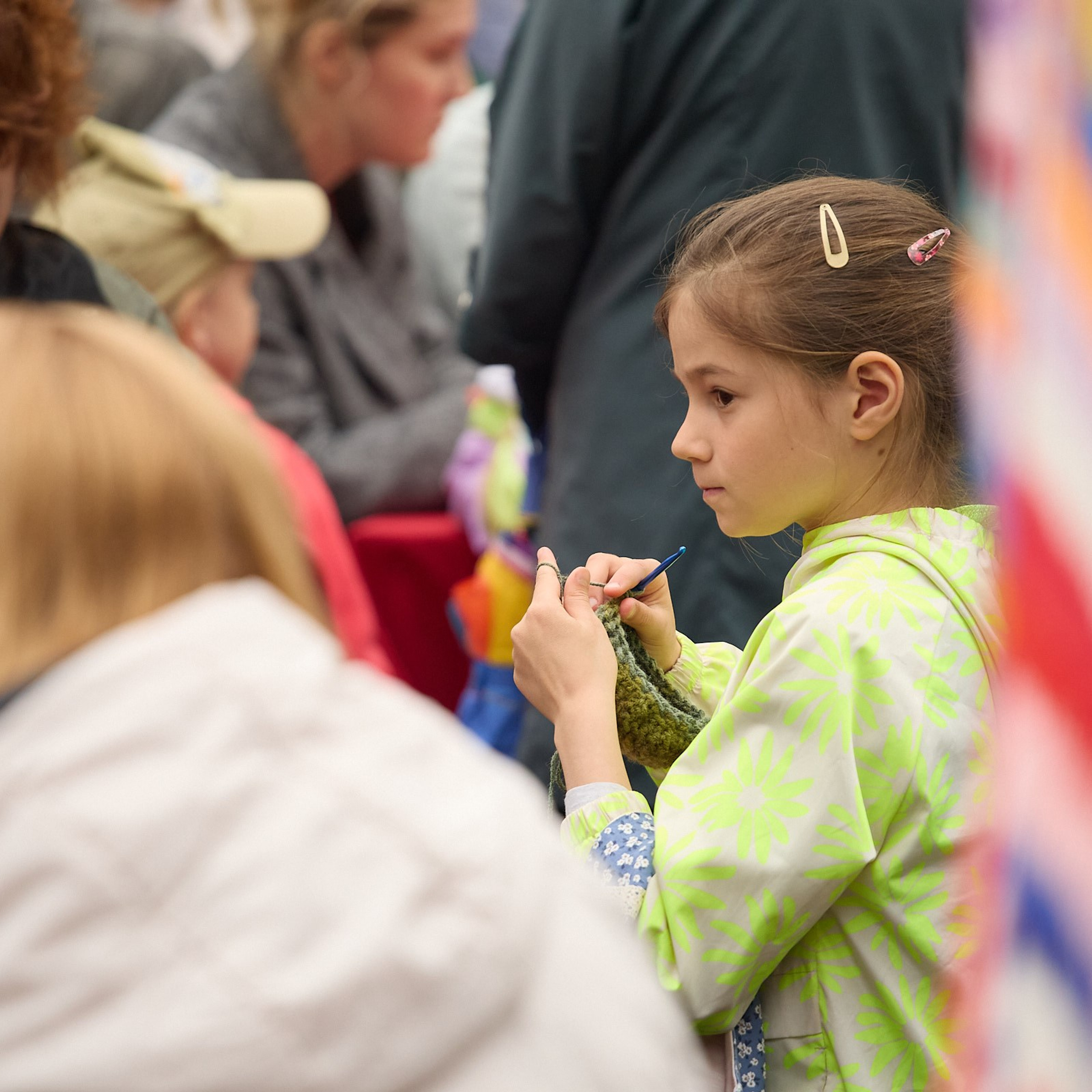 «День вязания на публике 2024» фотосъёмка мероприятия в Городском саду, полная версия. Коммерческий фотограф для бизнеса в Томске Дмитрий Ельчанинов