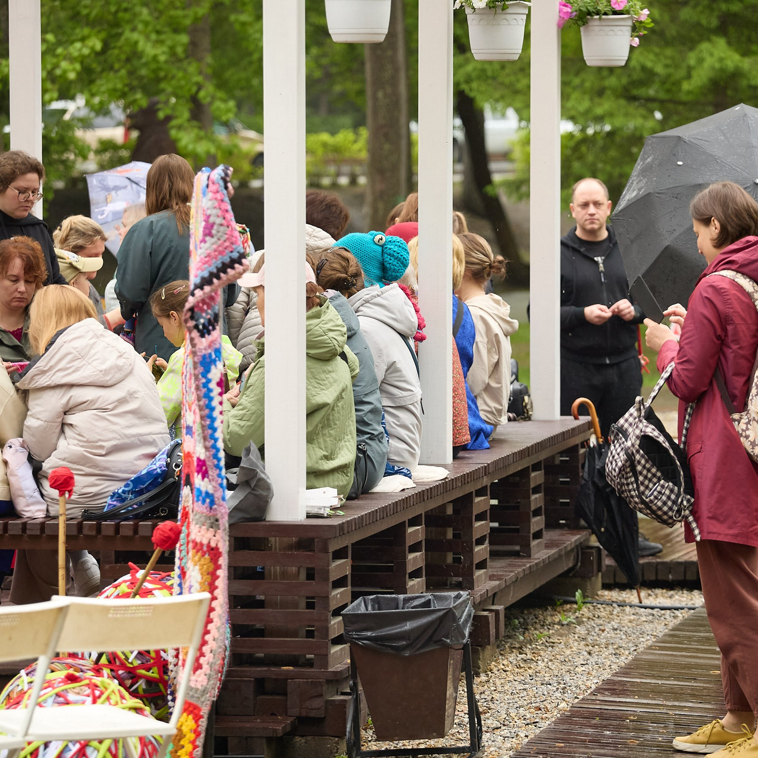 «День вязания на публике 2024» фотосъёмка мероприятия в Городском саду, полная версия. Коммерческий фотограф для бизнеса в Томске Дмитрий Ельчанинов