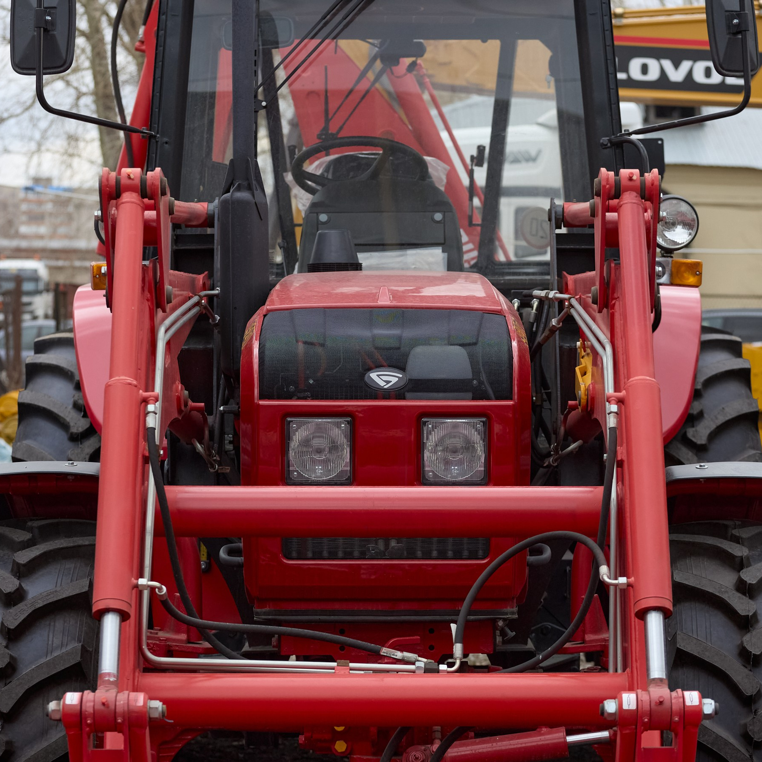 Фотосессия выставки и продажи сельхозтехники. Коммерческий фотограф для бизнеса в Томске Дмитрий Ельчанинов