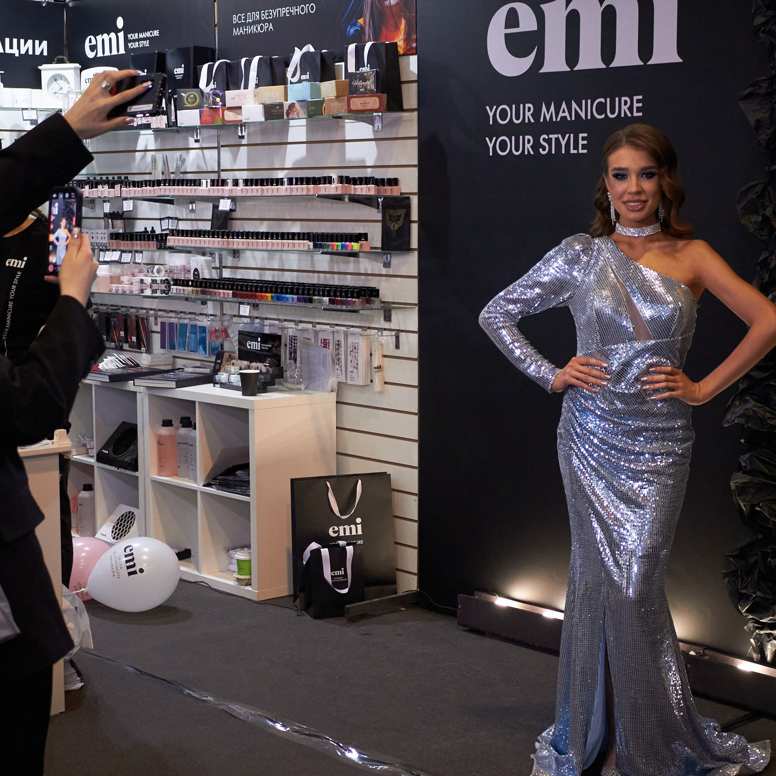 Модели в объективе томского фотографа Дмитрия Ельчанинова. Коммерческий фотограф для бизнеса в Томске Дмитрий Ельчанинов