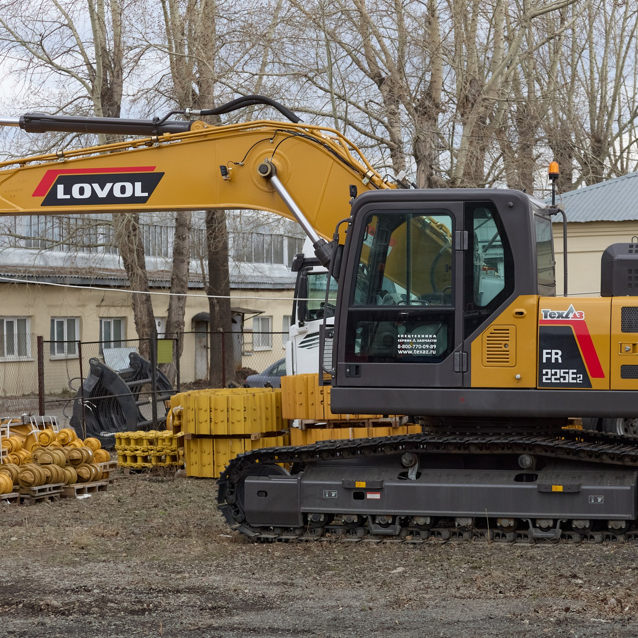 Фотосессия выставки и продажи сельхозтехники. Коммерческий фотограф для бизнеса в Томске Дмитрий Ельчанинов