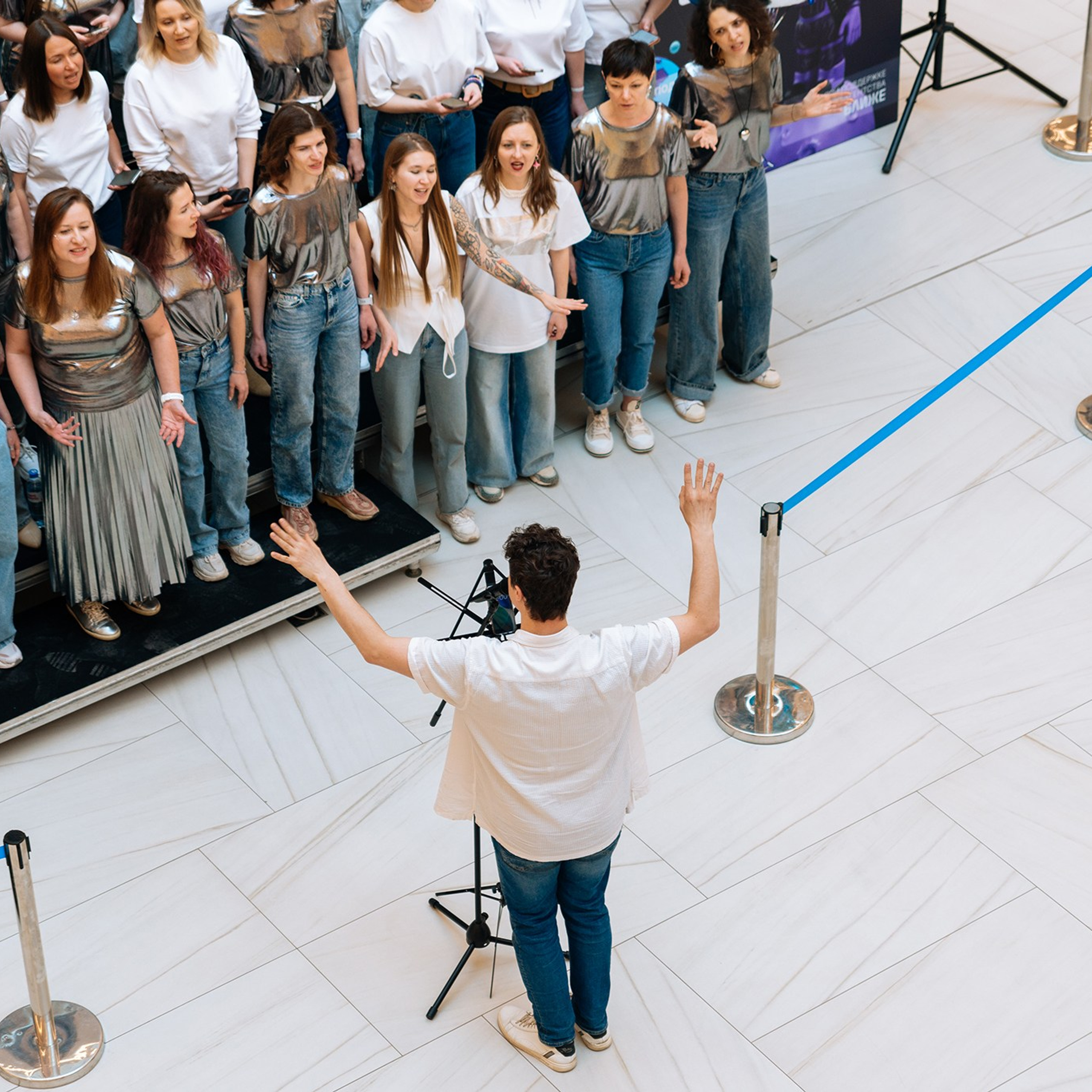 Нескучный хор ТРЦ «Голливуд». Апрель 26