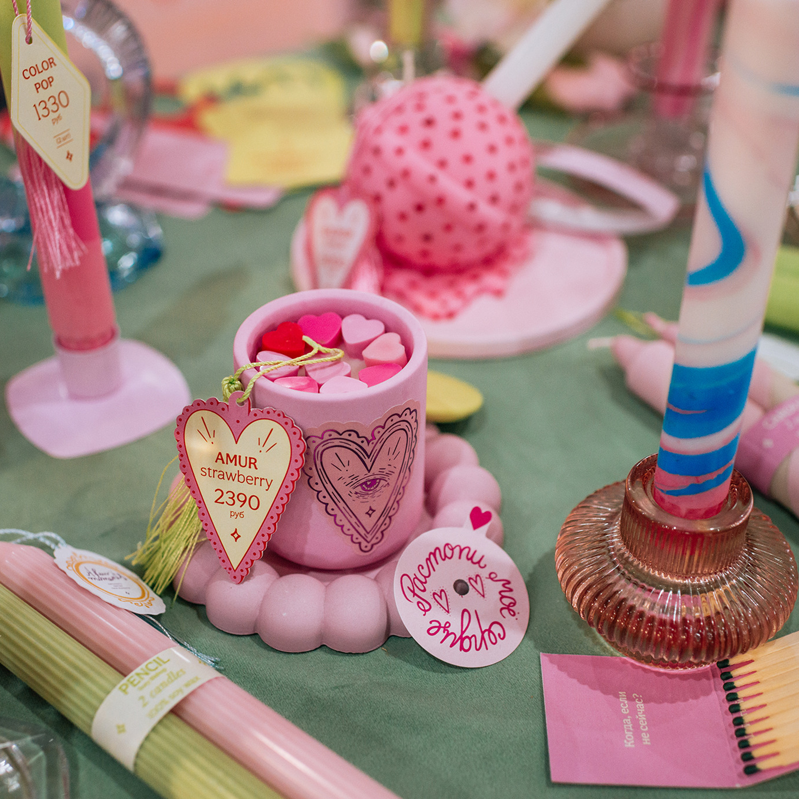 A few moments. Свечи из вселенной Уэса Андерсона